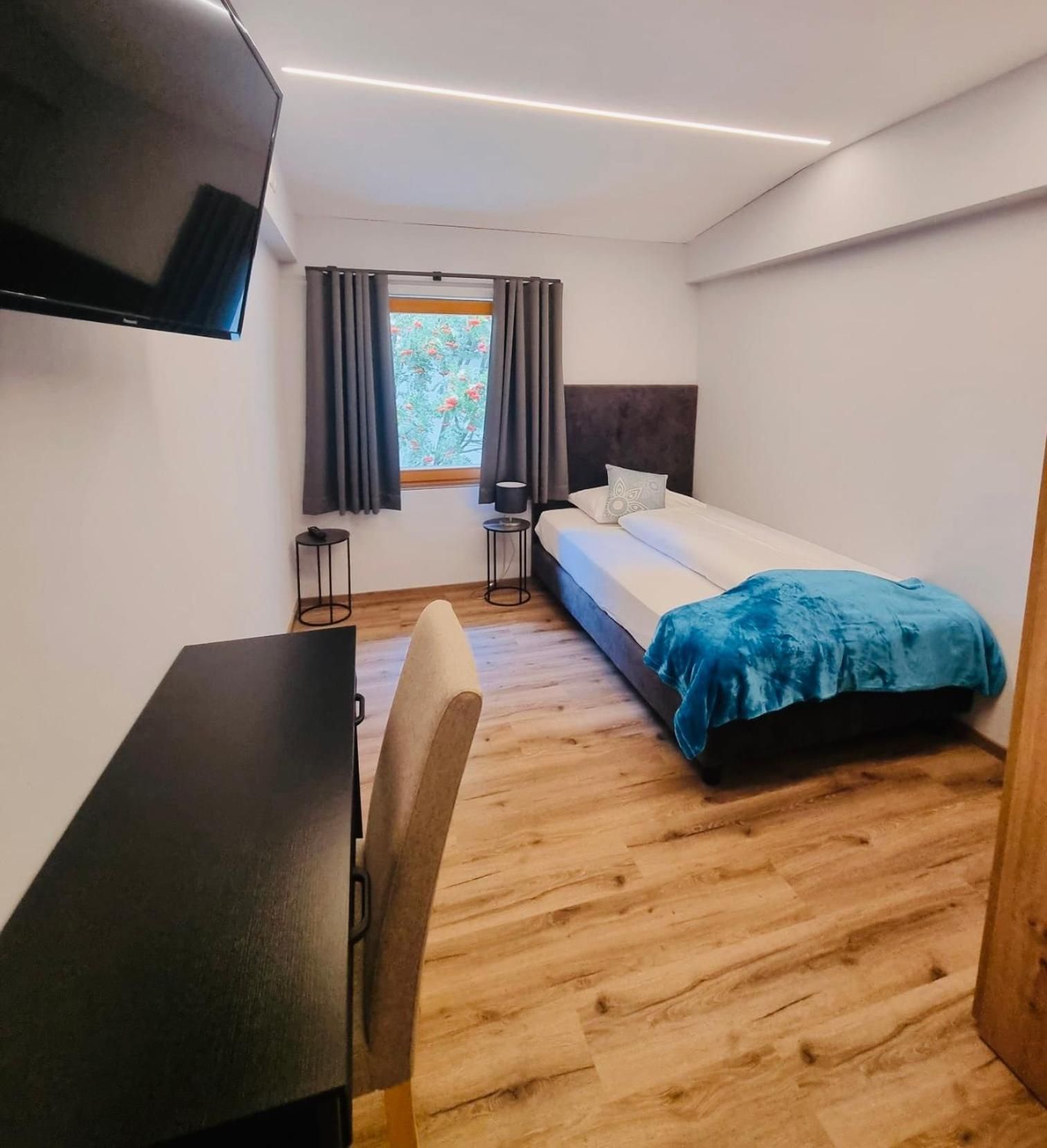 Single Room with Bathroom