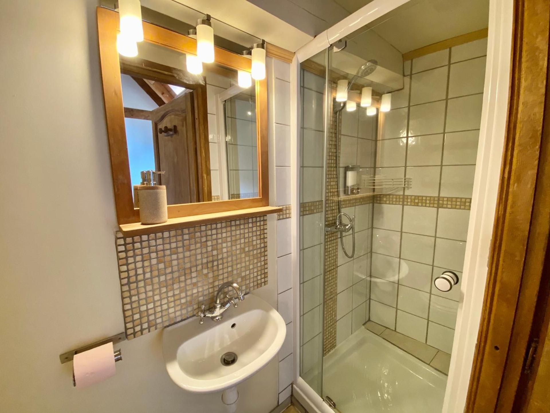 Twin Room with Mountain View