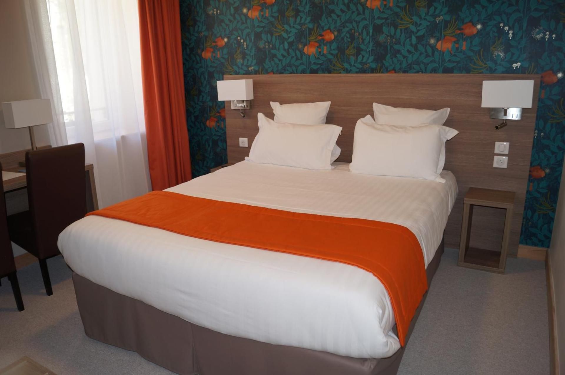 Standard King Room
