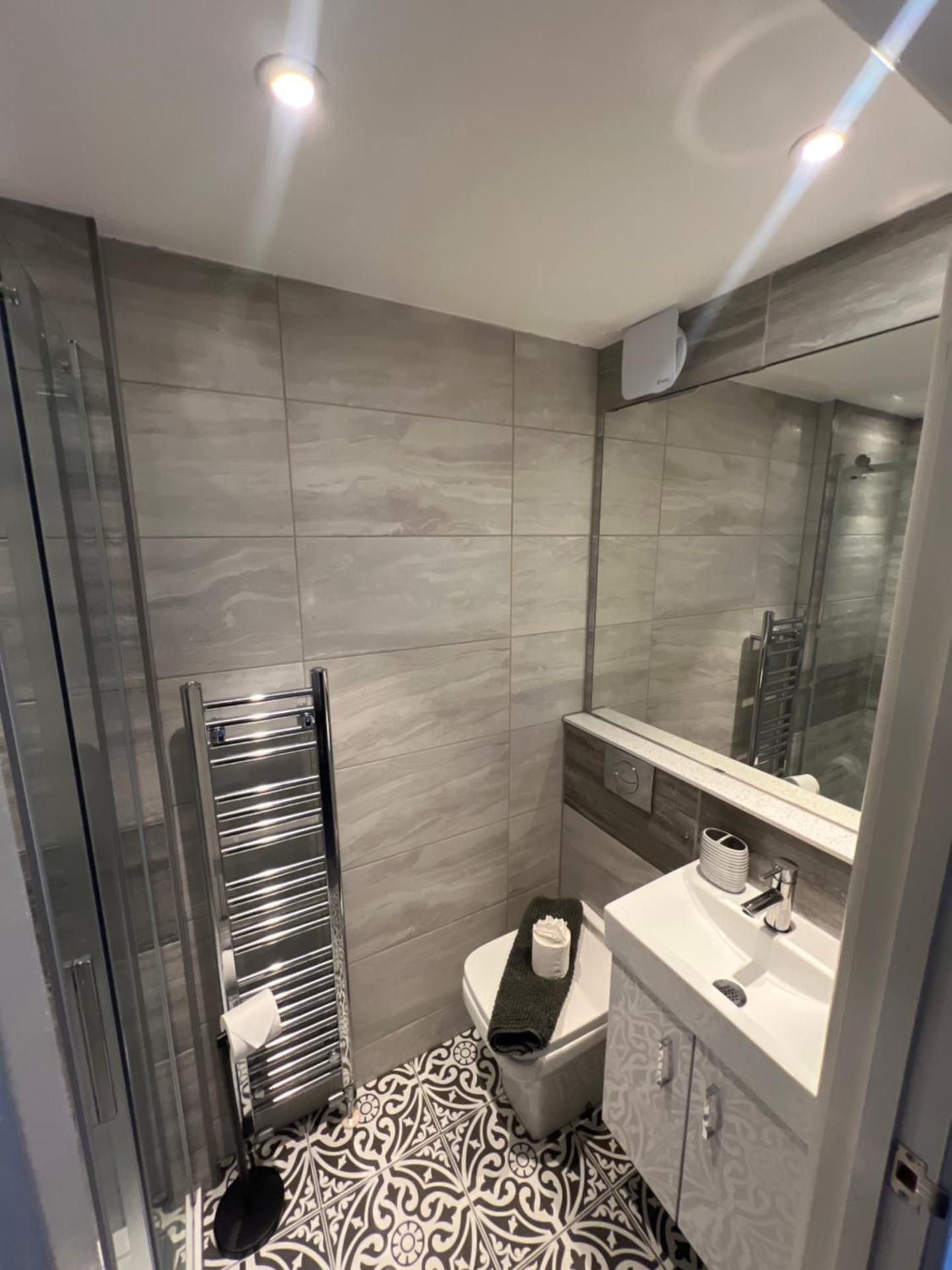 Deluxe Double Room with Shower