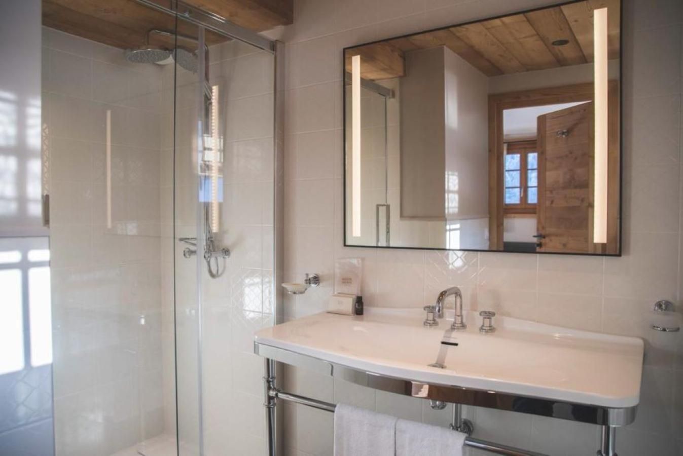 Twin Room with Balcony or Terrace