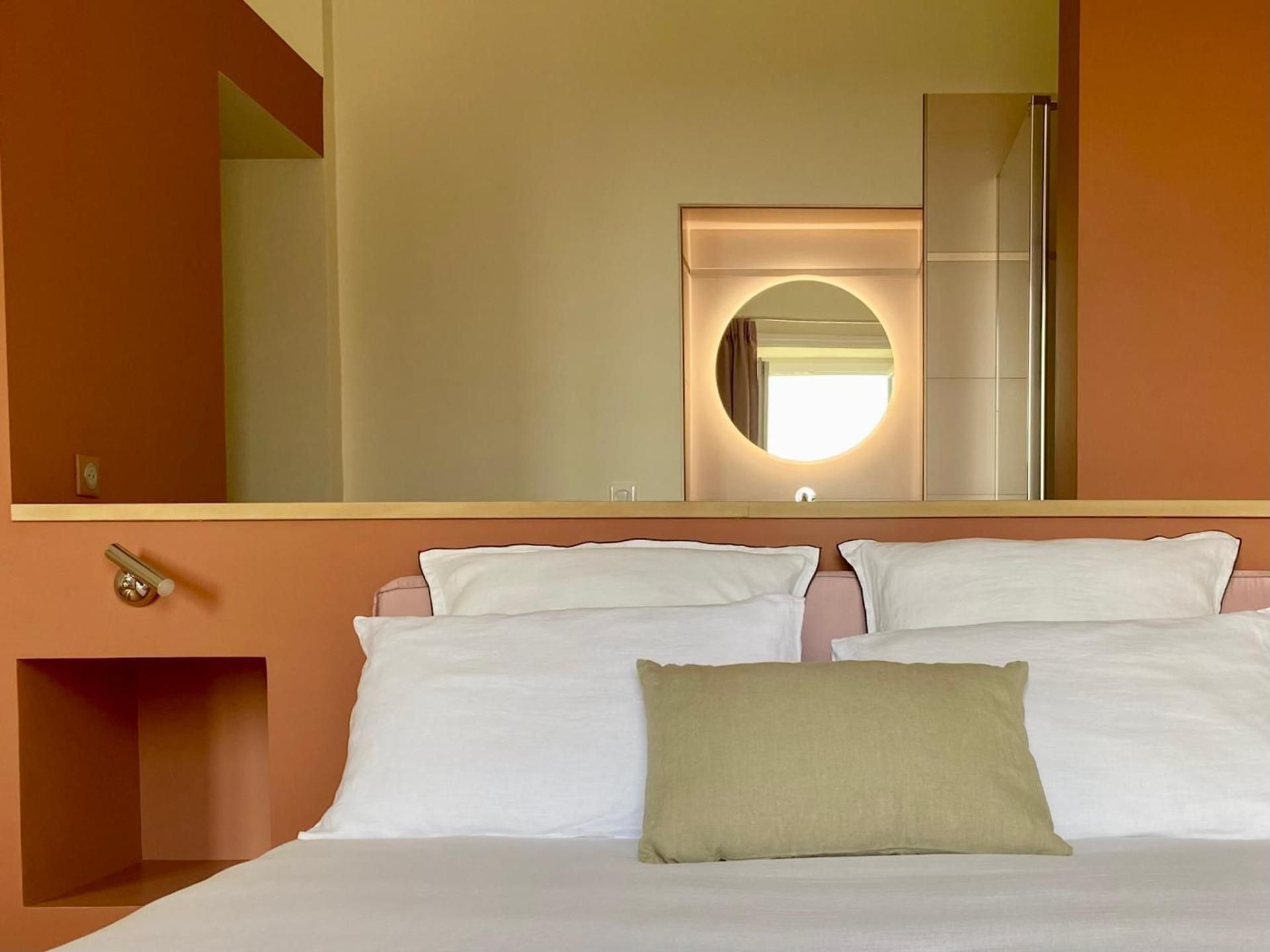 Deluxe Double or Twin Room with Pool Access