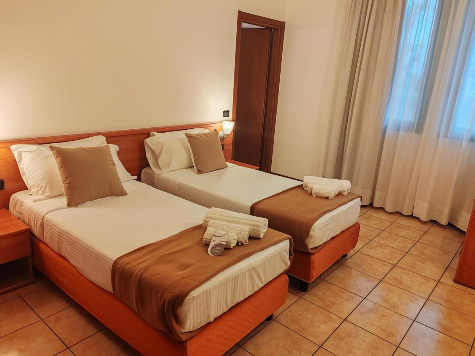 Double or Twin Room with Private Bathroom