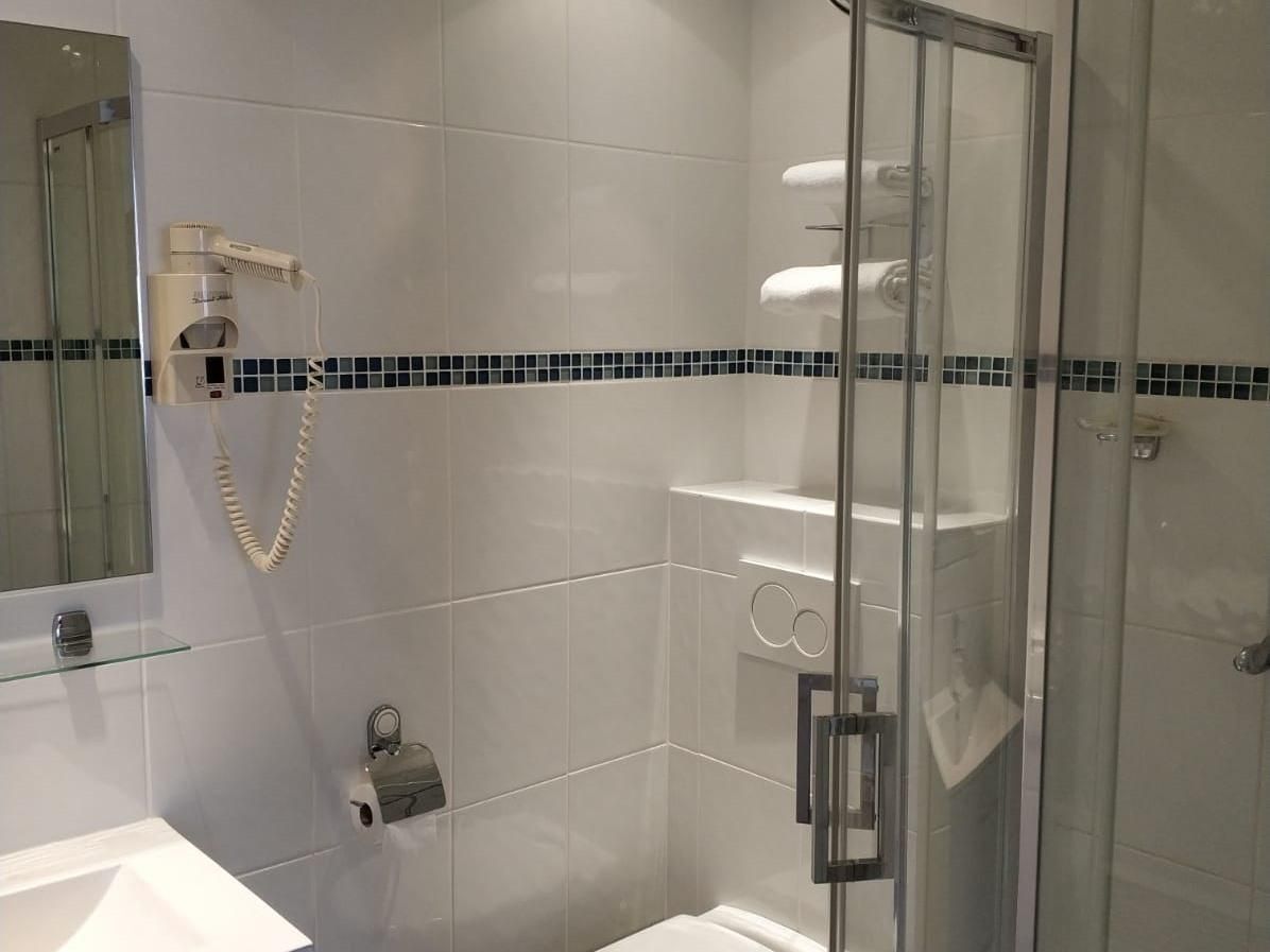 Hôtel Calisola Double-Classique-Salle de bain privée séparée 2