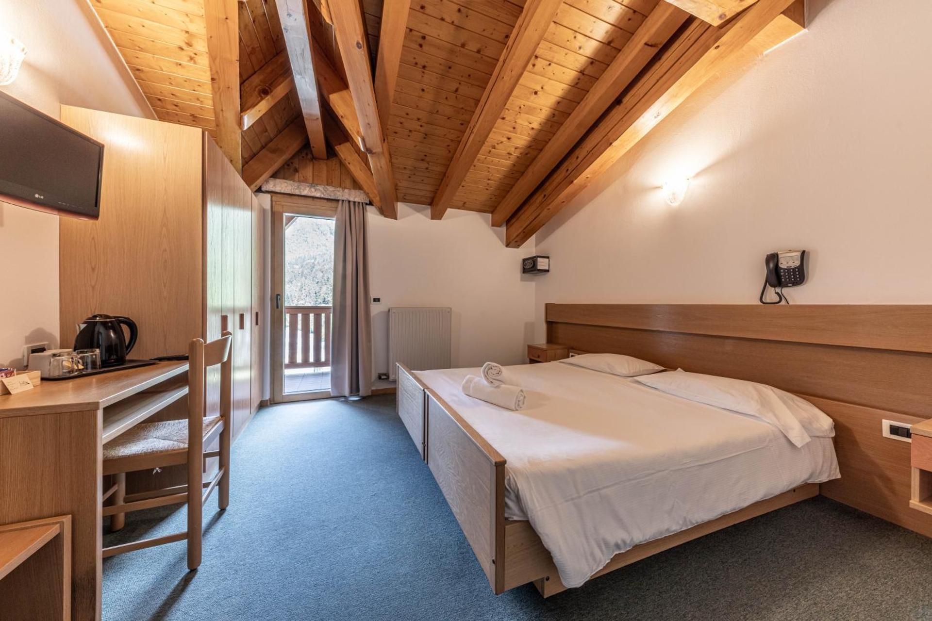 Standard King Room