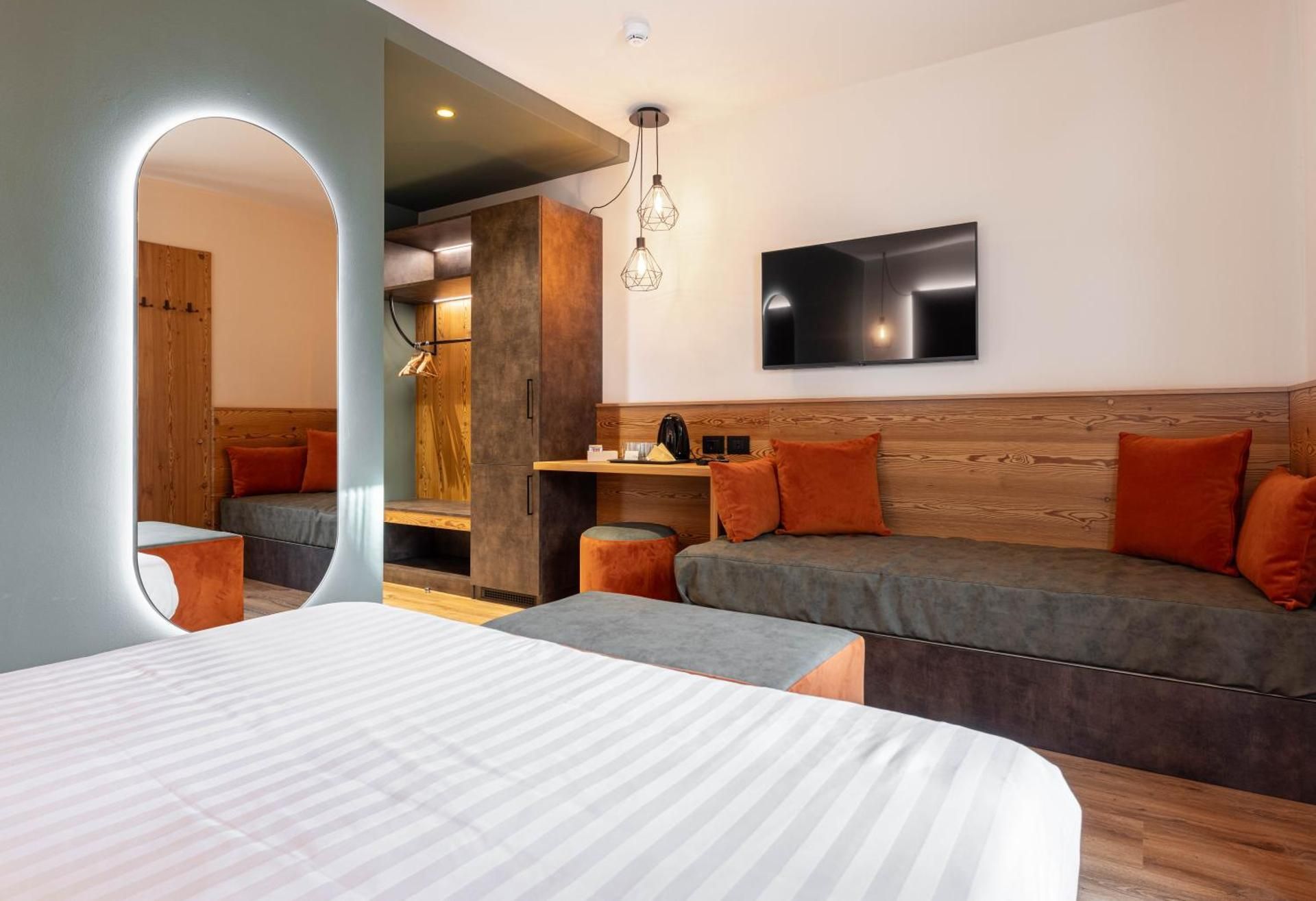 Comfort Triple Room