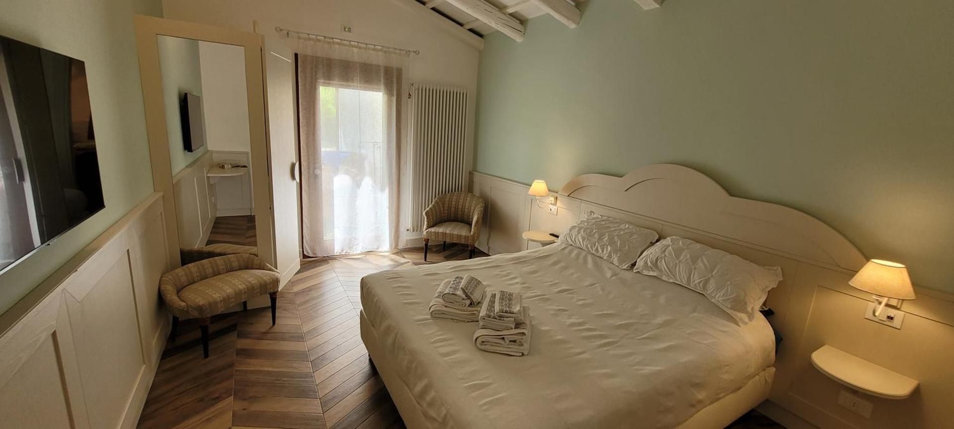 Double Room with Private Bathroom