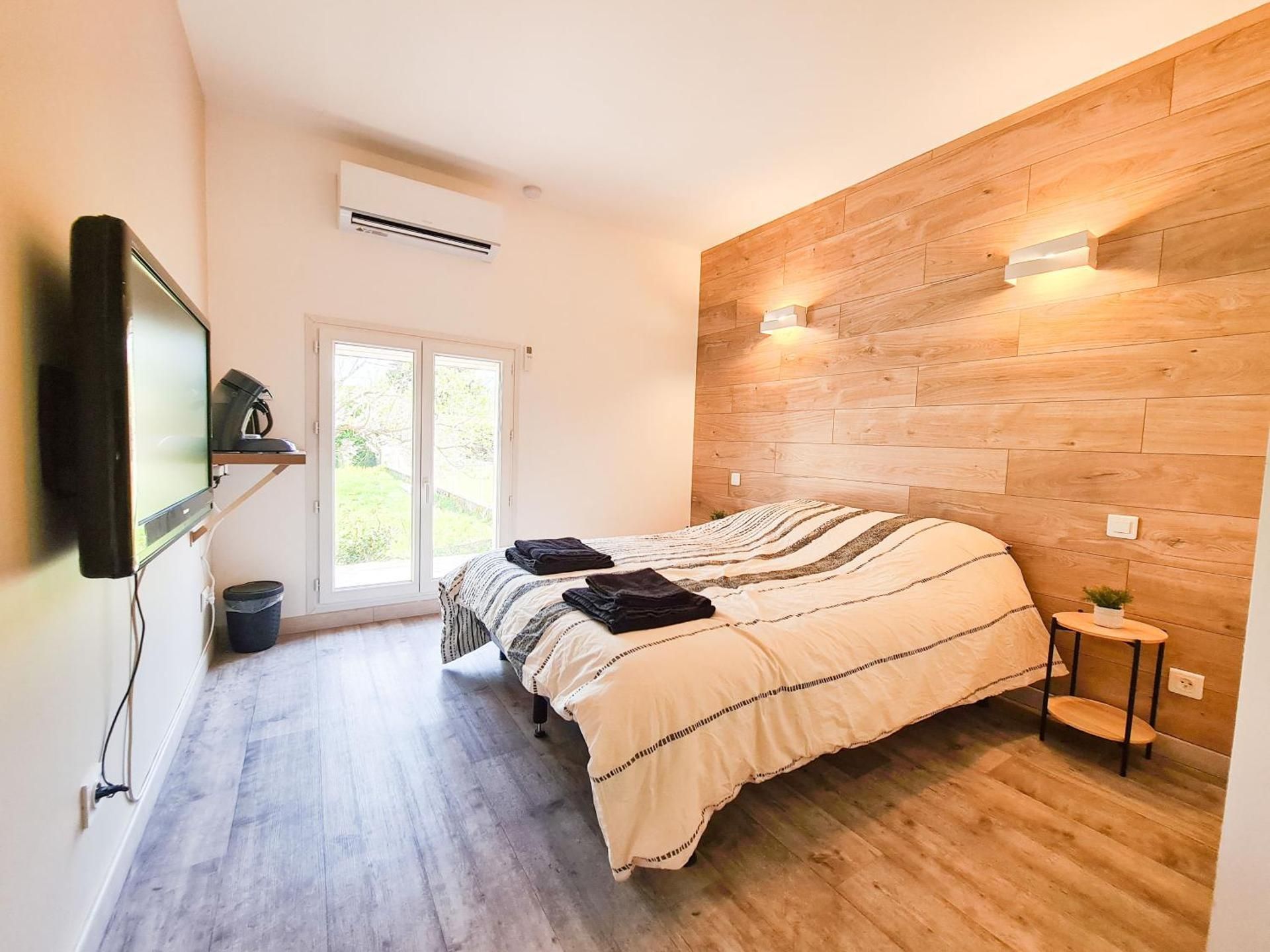 Double Room with Private Bathroom