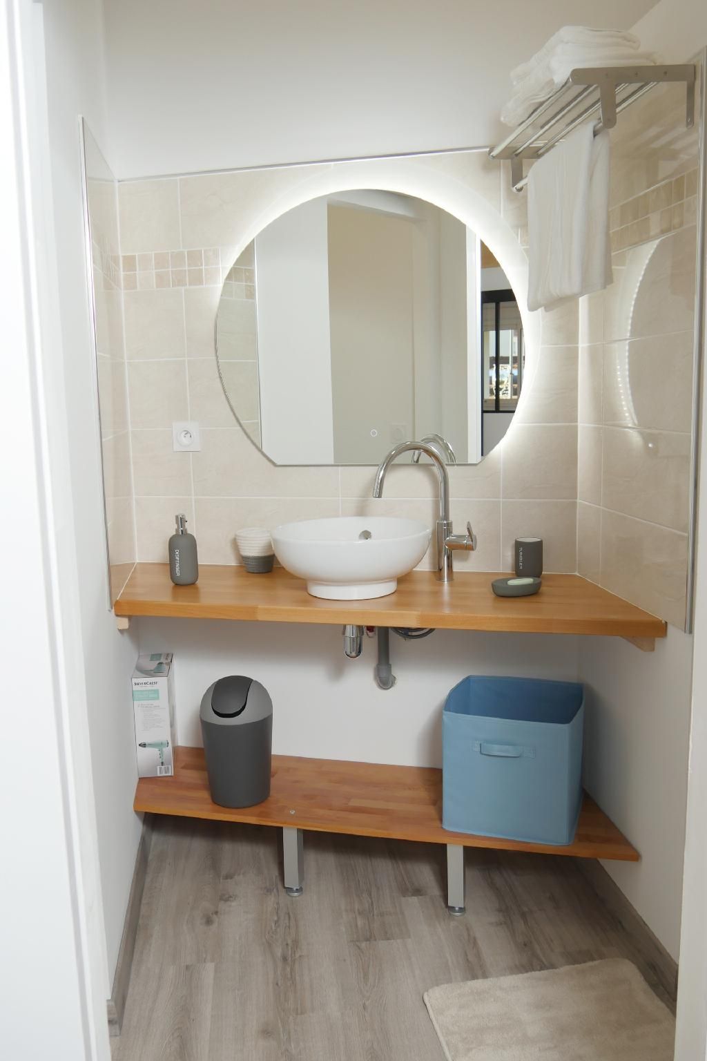 Le Soleilhou -Appartement-Panoramique-SDB privée avec douche