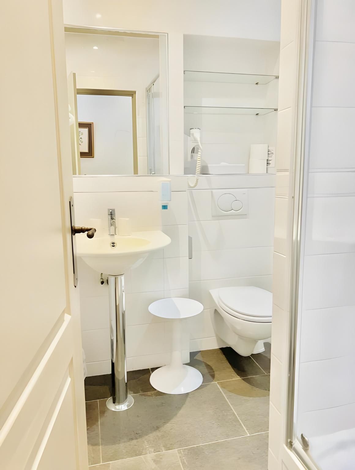 Hôtel le Central- Suite Privilège - Suite Corinne