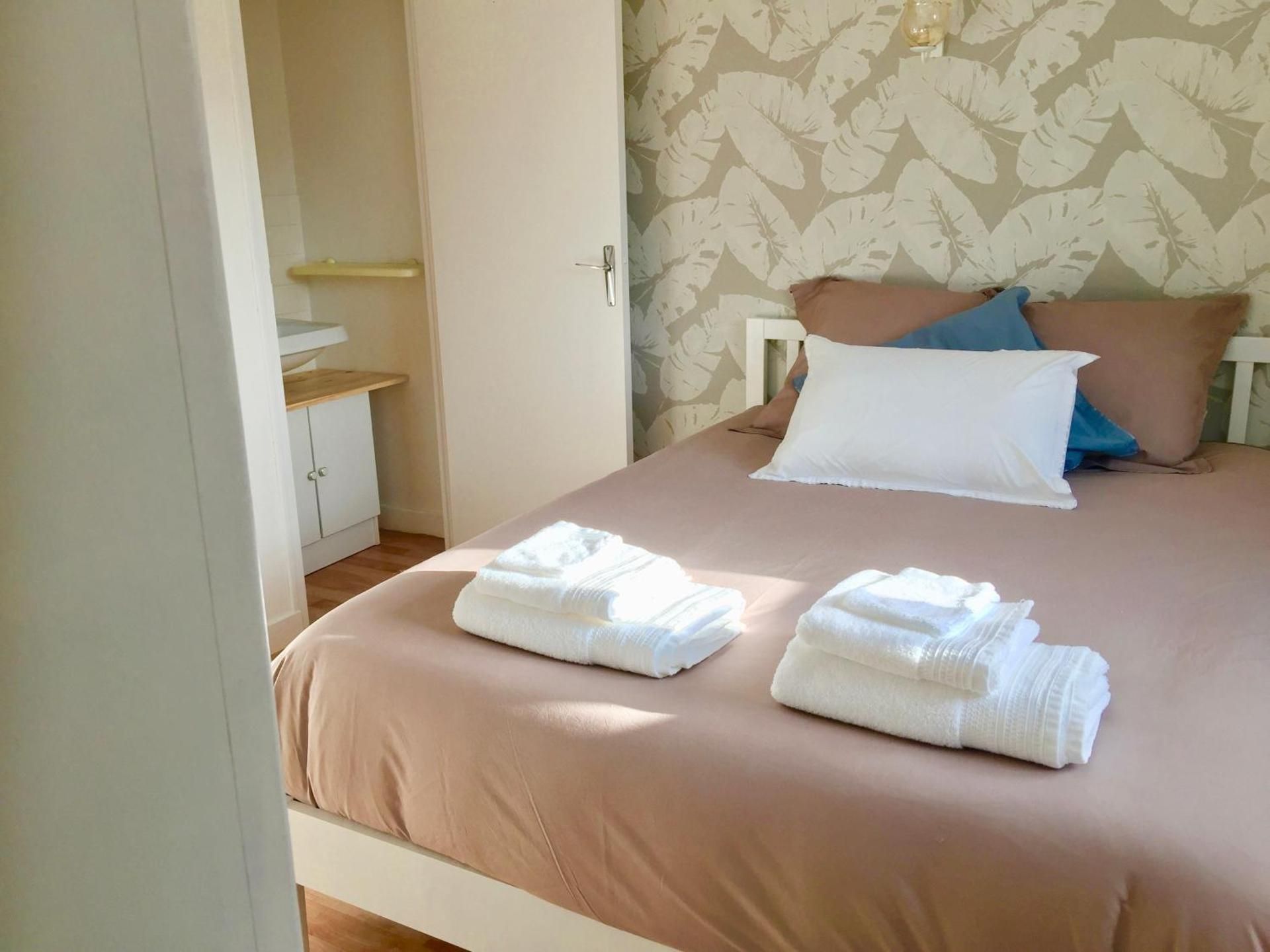 Double Room with Private External Bathroom