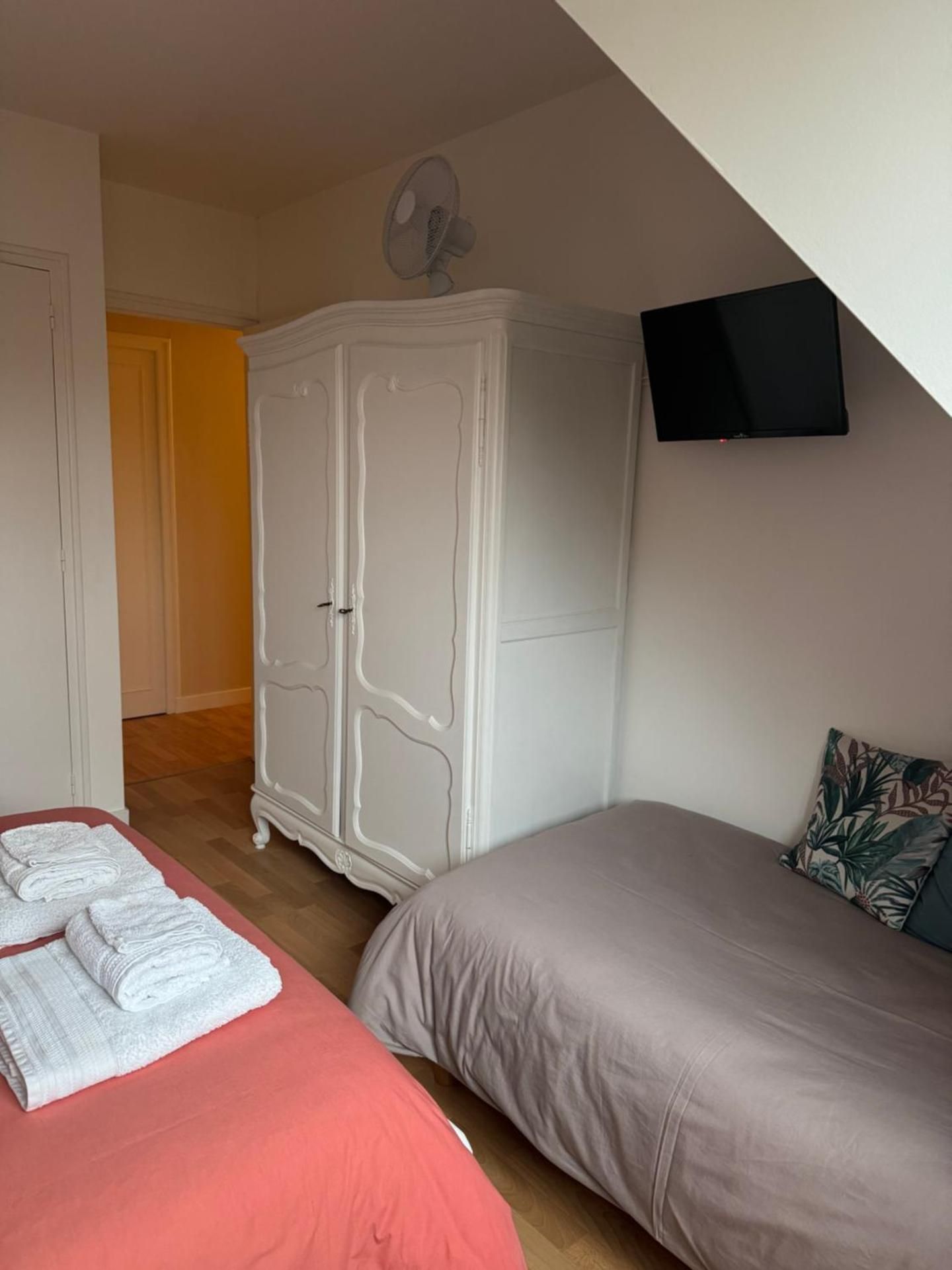 Double Room with Private Bathroom