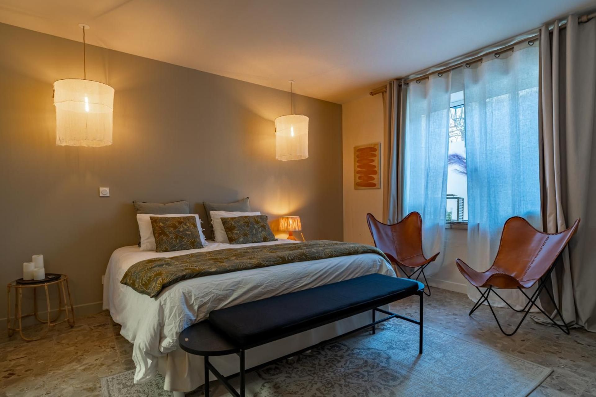 Superior King Suite