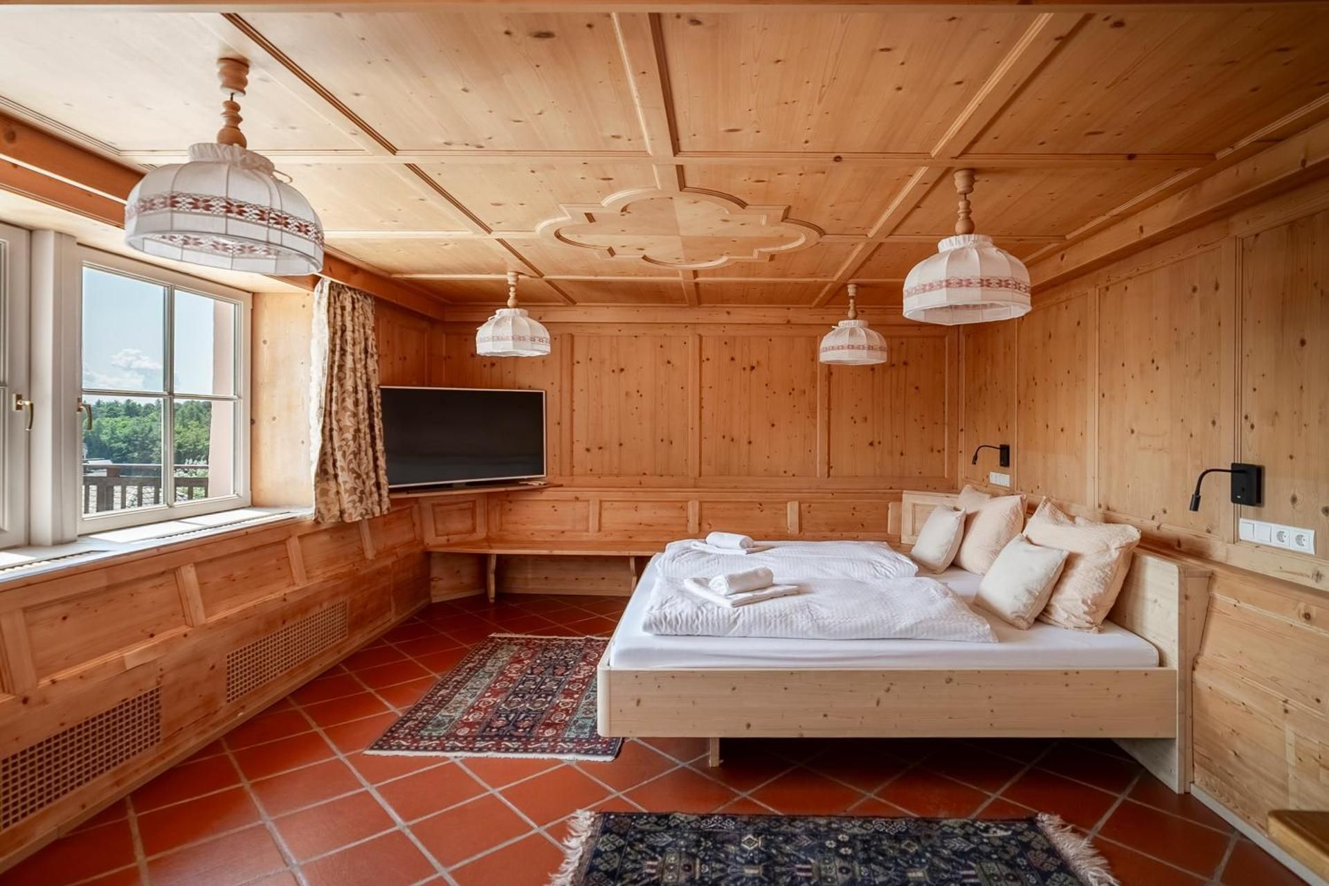 Studio Apartment with Balcony