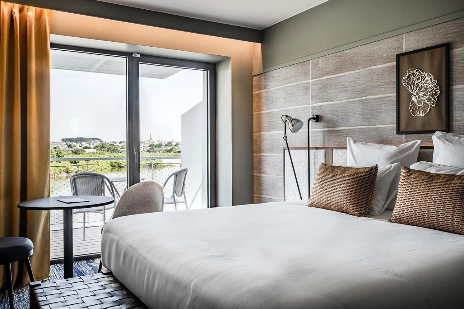 Superior Double Room with Salines view