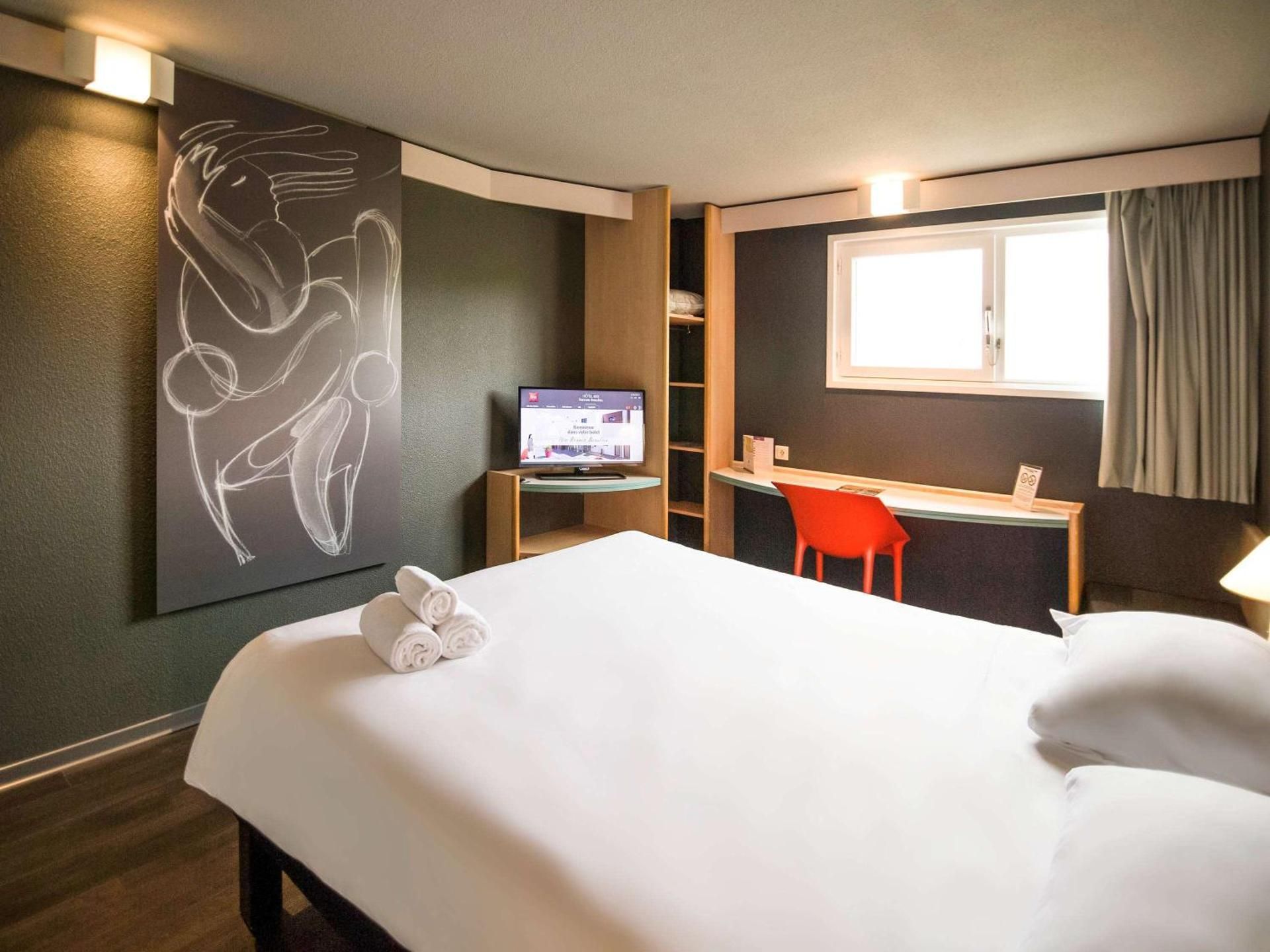 Standard Room with 1 Double Bed