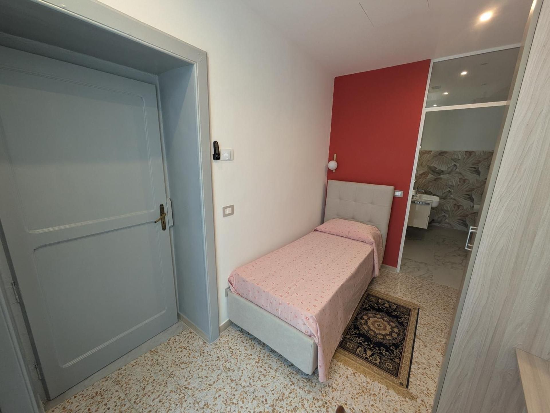 Single Room With Private Bathroom