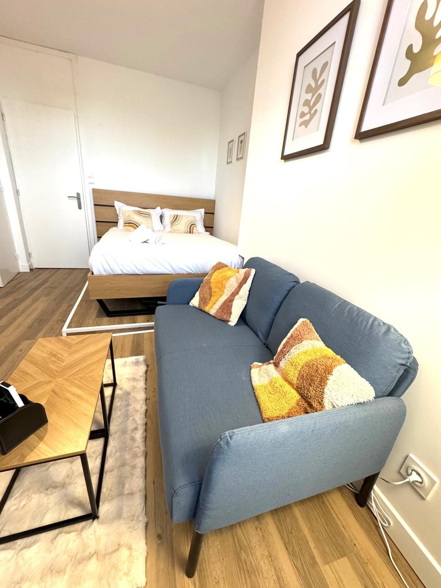 Studio Apartment