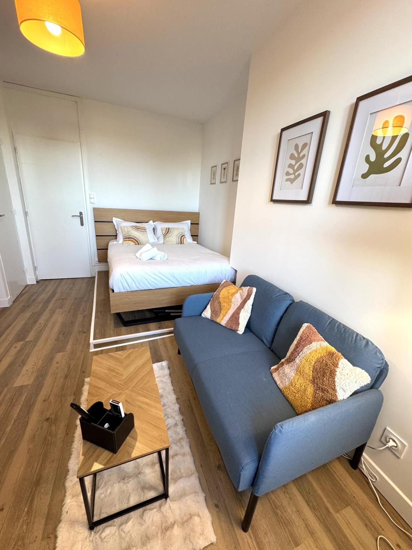 Studio Apartment