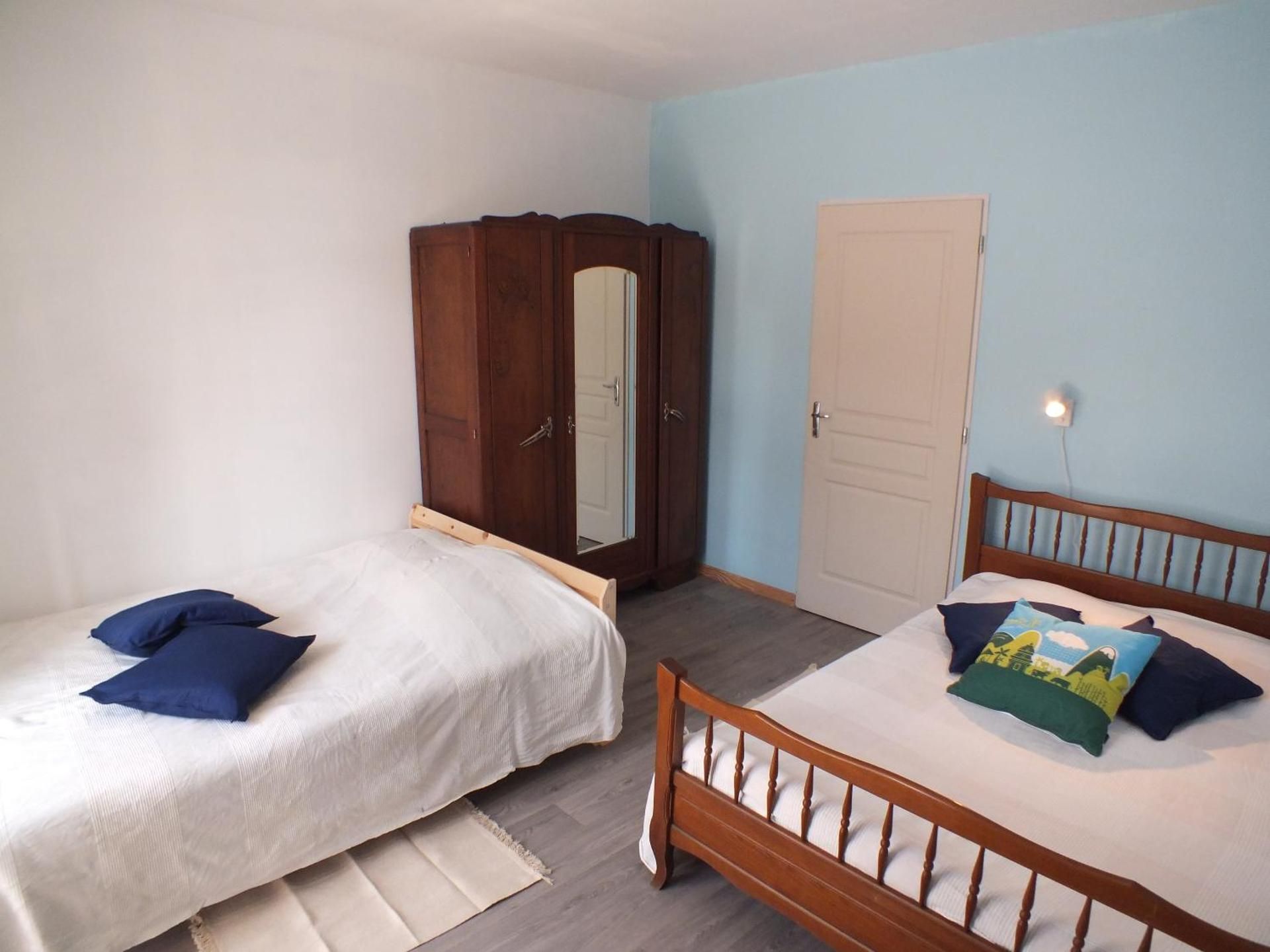 Quadruple Room with Private Bathroom