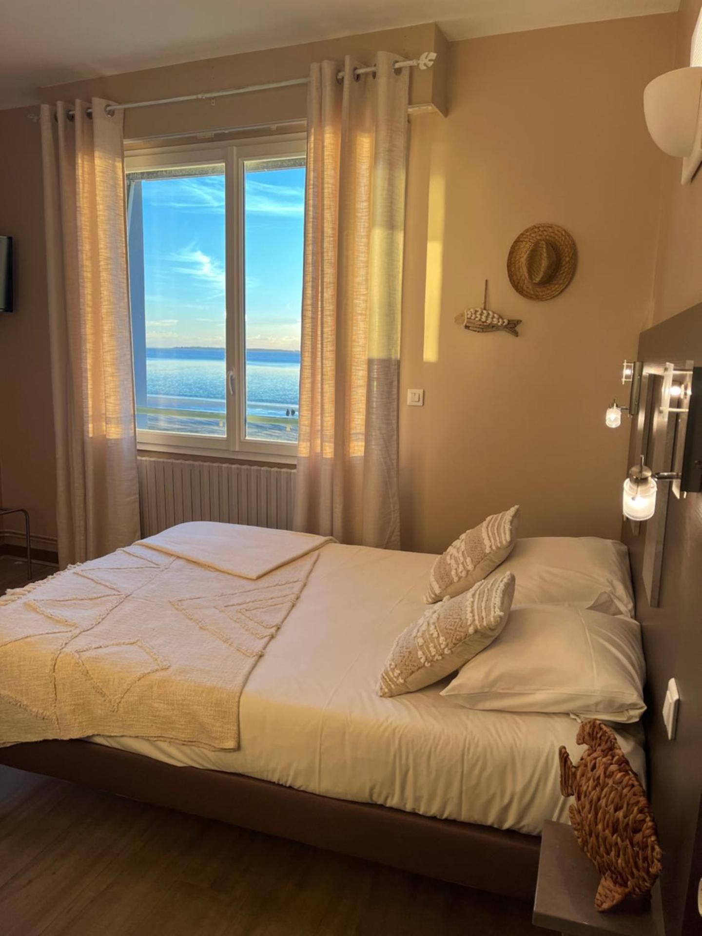 Superior Triple Room with Sea View