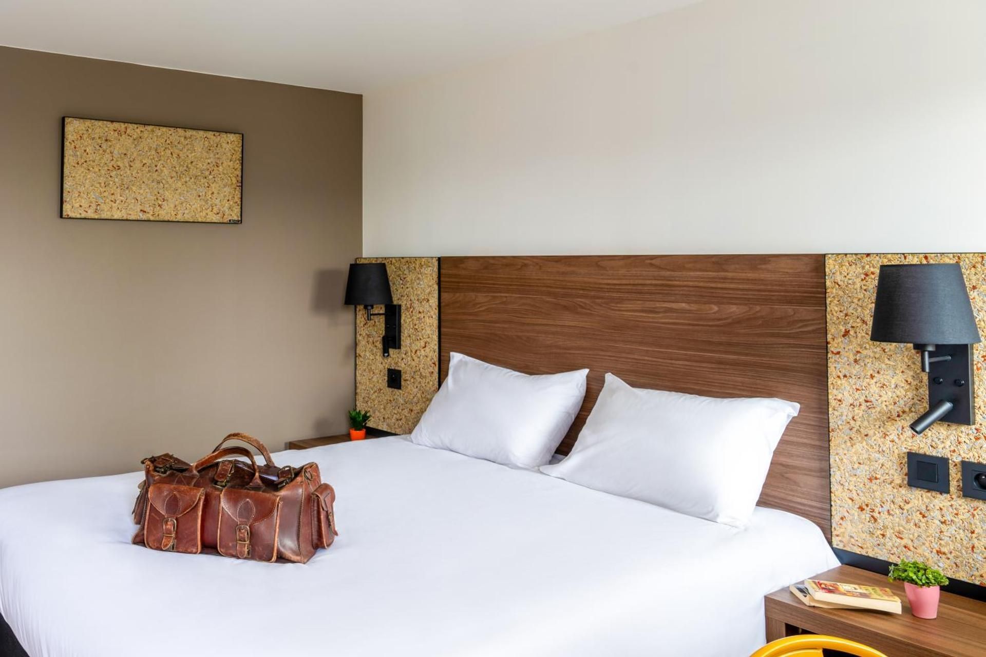 greet Hotel Chatellerault POP Triple Room 1 double bed and 1 sofa 2