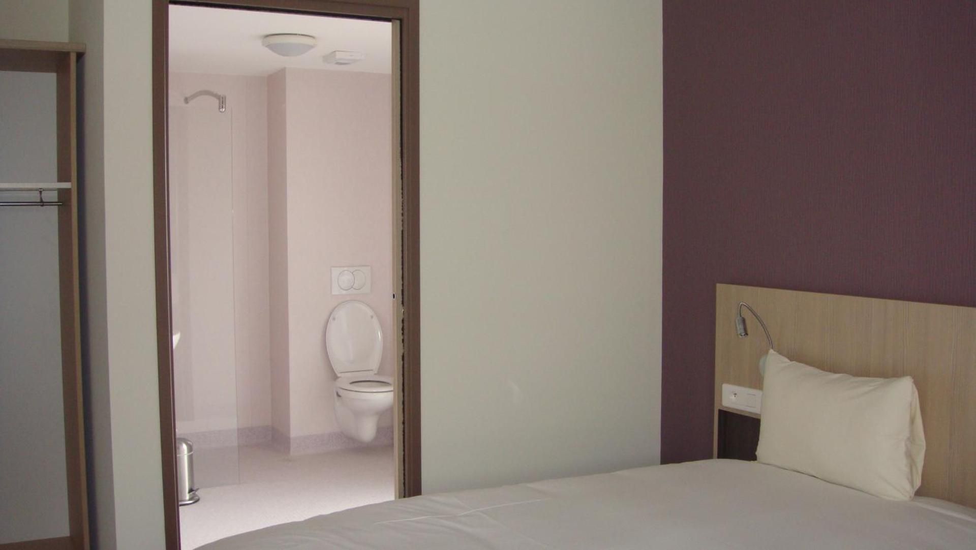 The Originals Access, Hôtel Cholet Gare Family Room