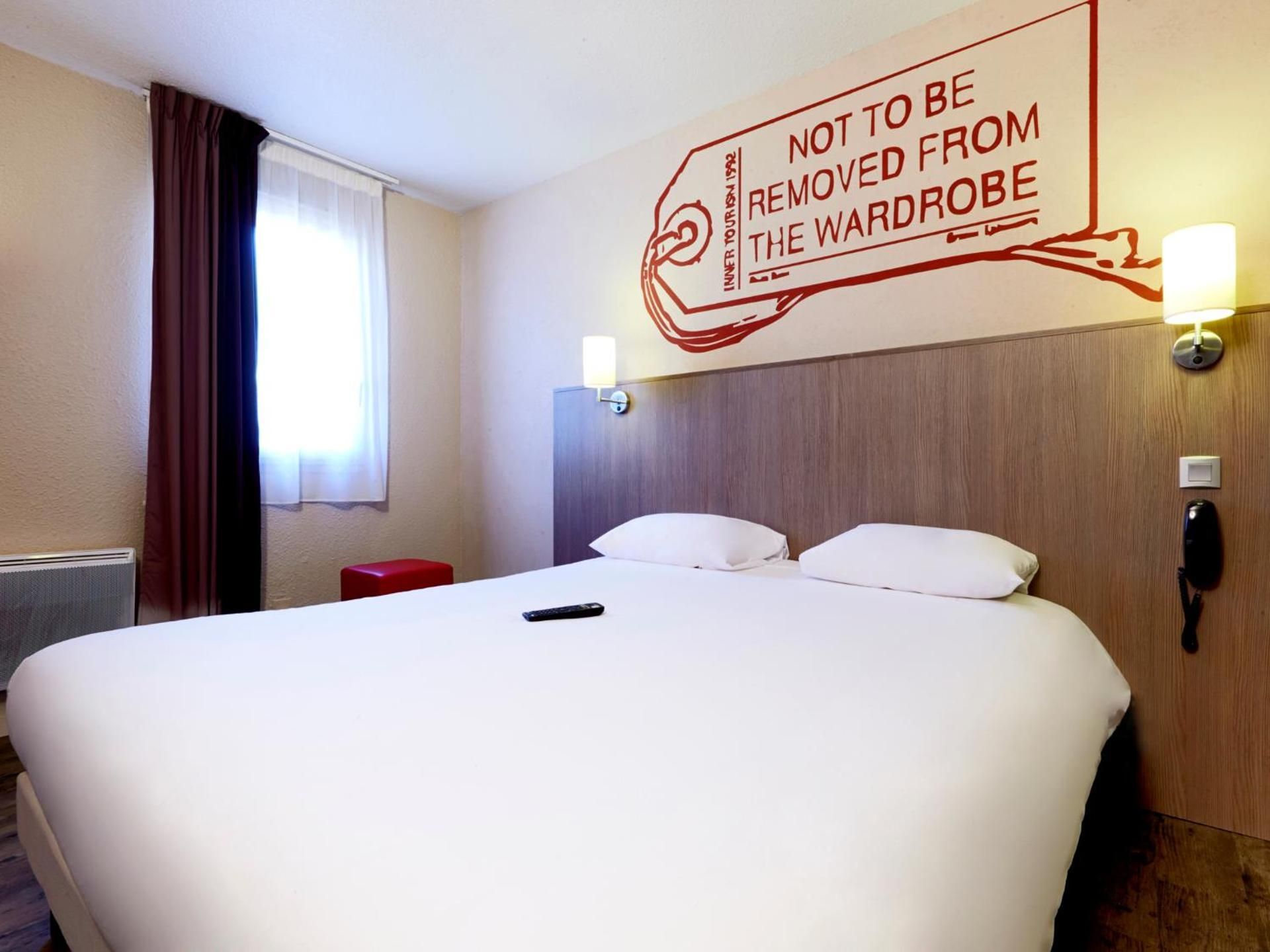 Brit Hotel Essentiel Cholet Double Room 2