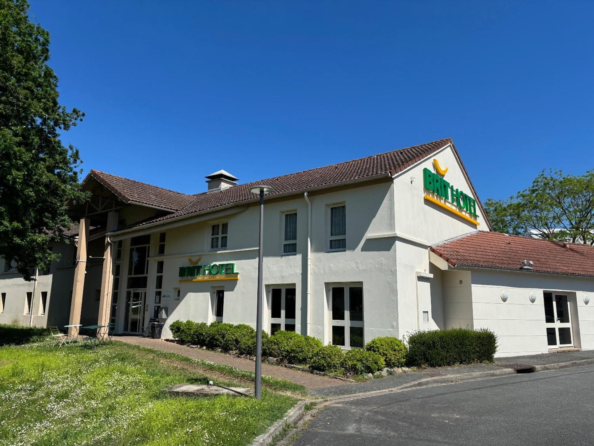 Brit Hotel Essentiel Cholet