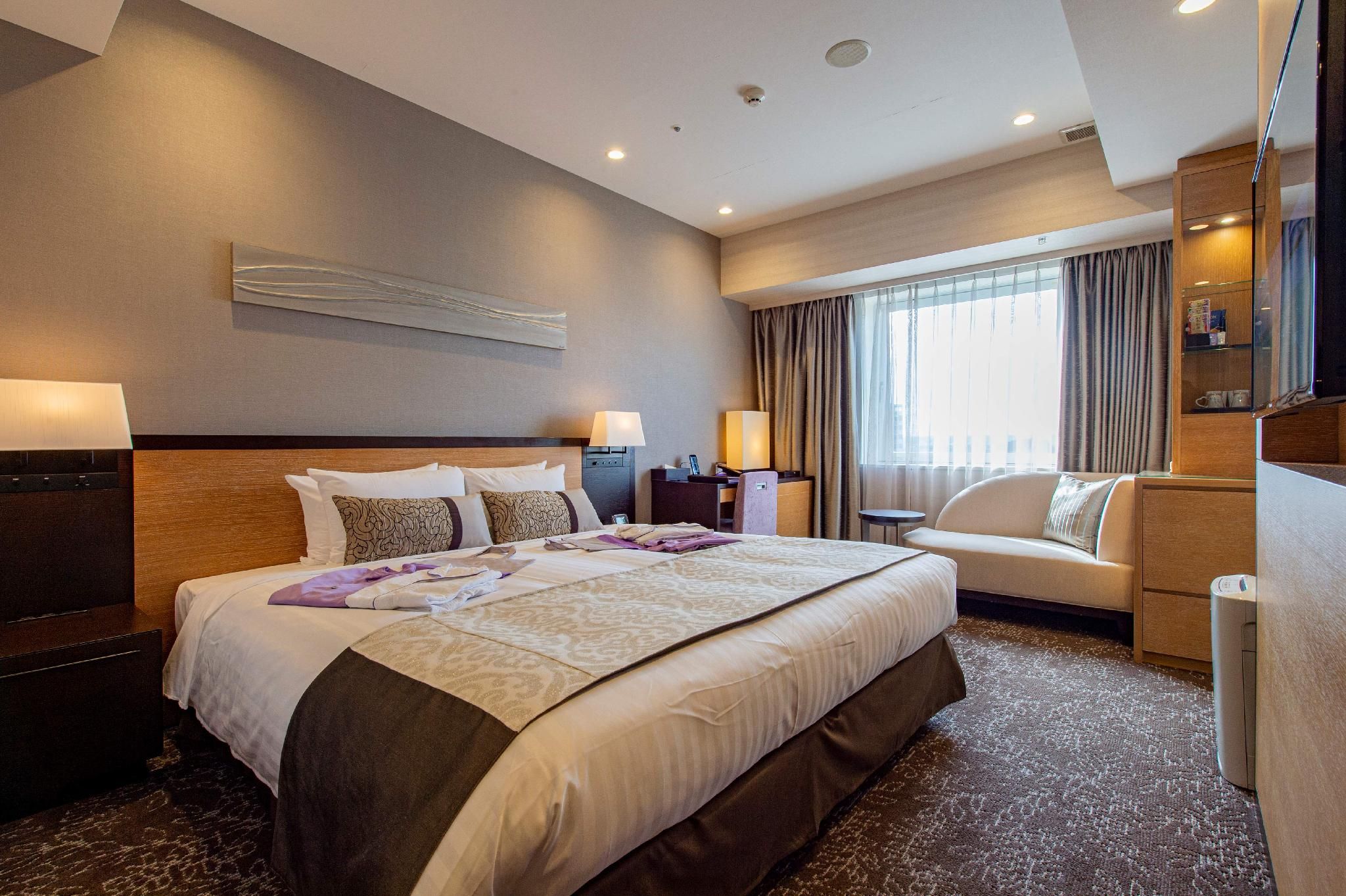 Double King Room - Non-Smoking