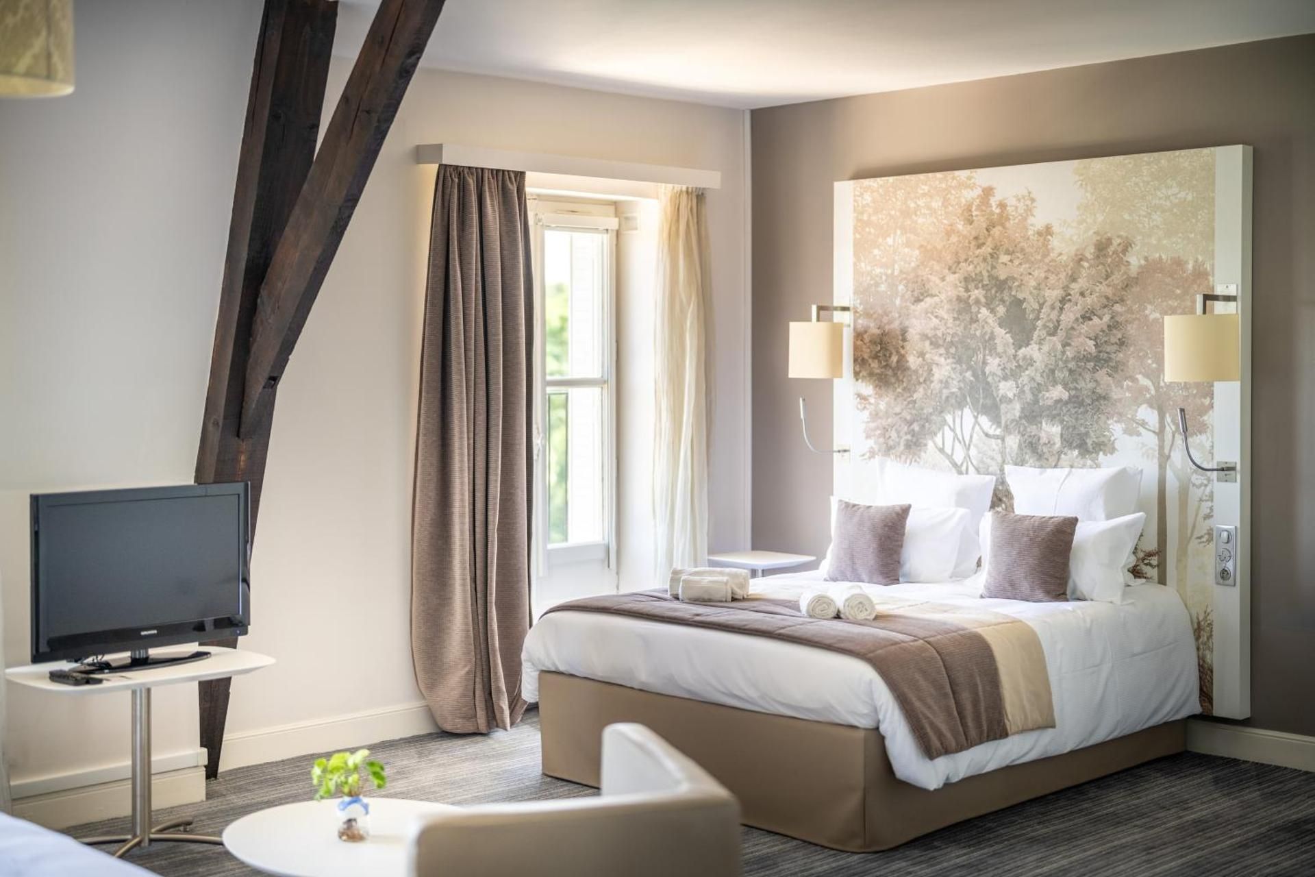 Large Double Room