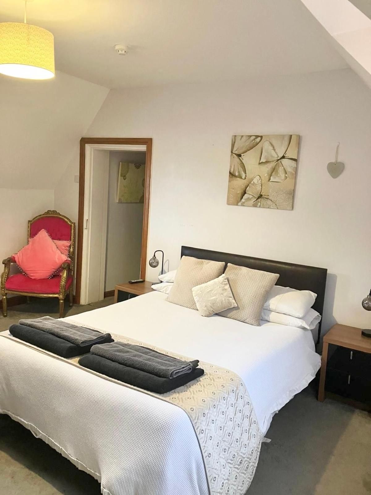 Deluxe Double Room with Shower