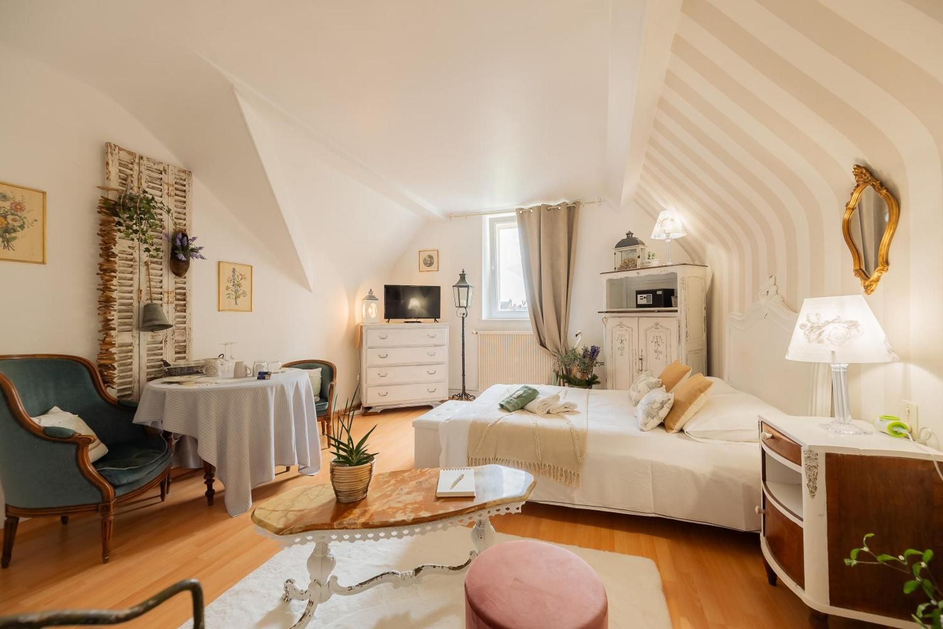 Double Room with Private Bathroom