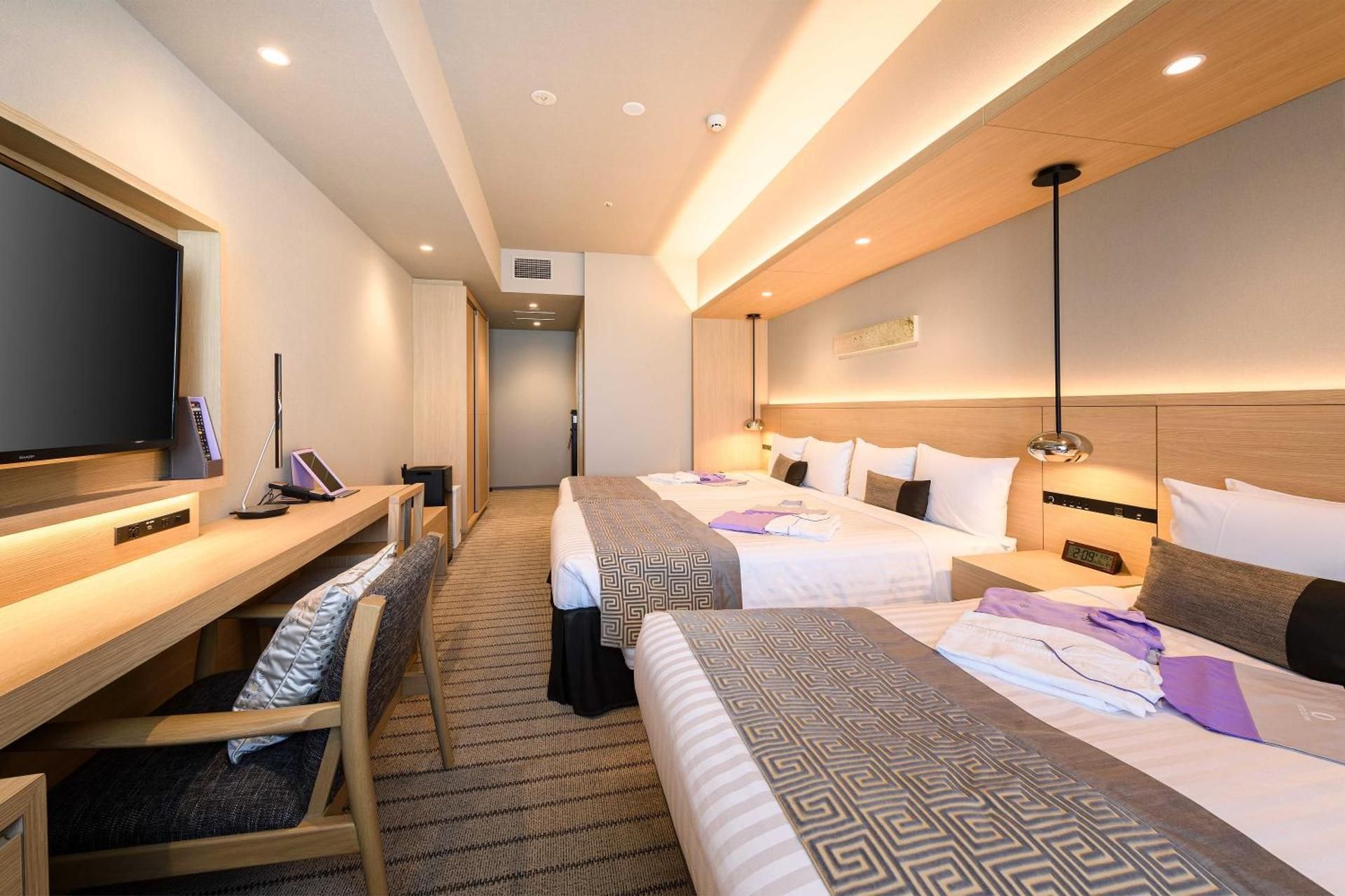 Triple Room