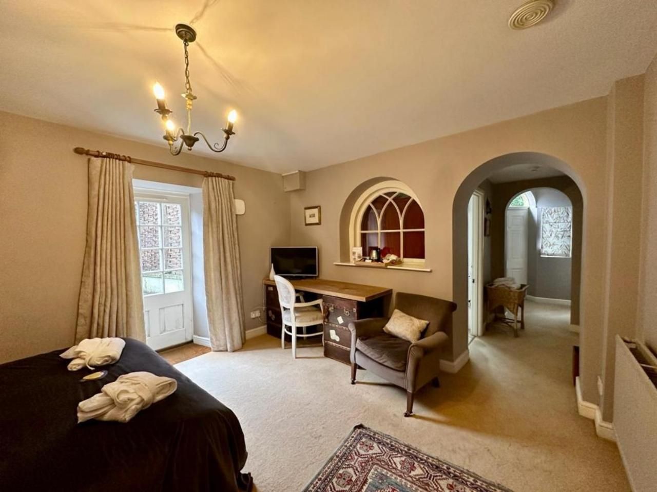 Charlton House Classic Double Room 3