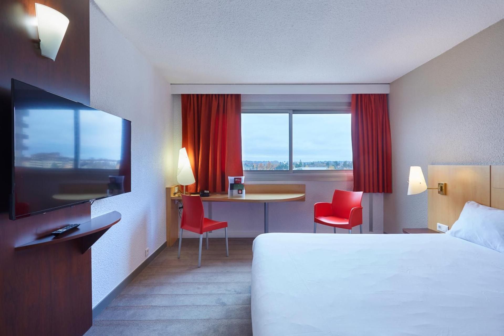 ibis Annemasse Standard Room with One Double Bed