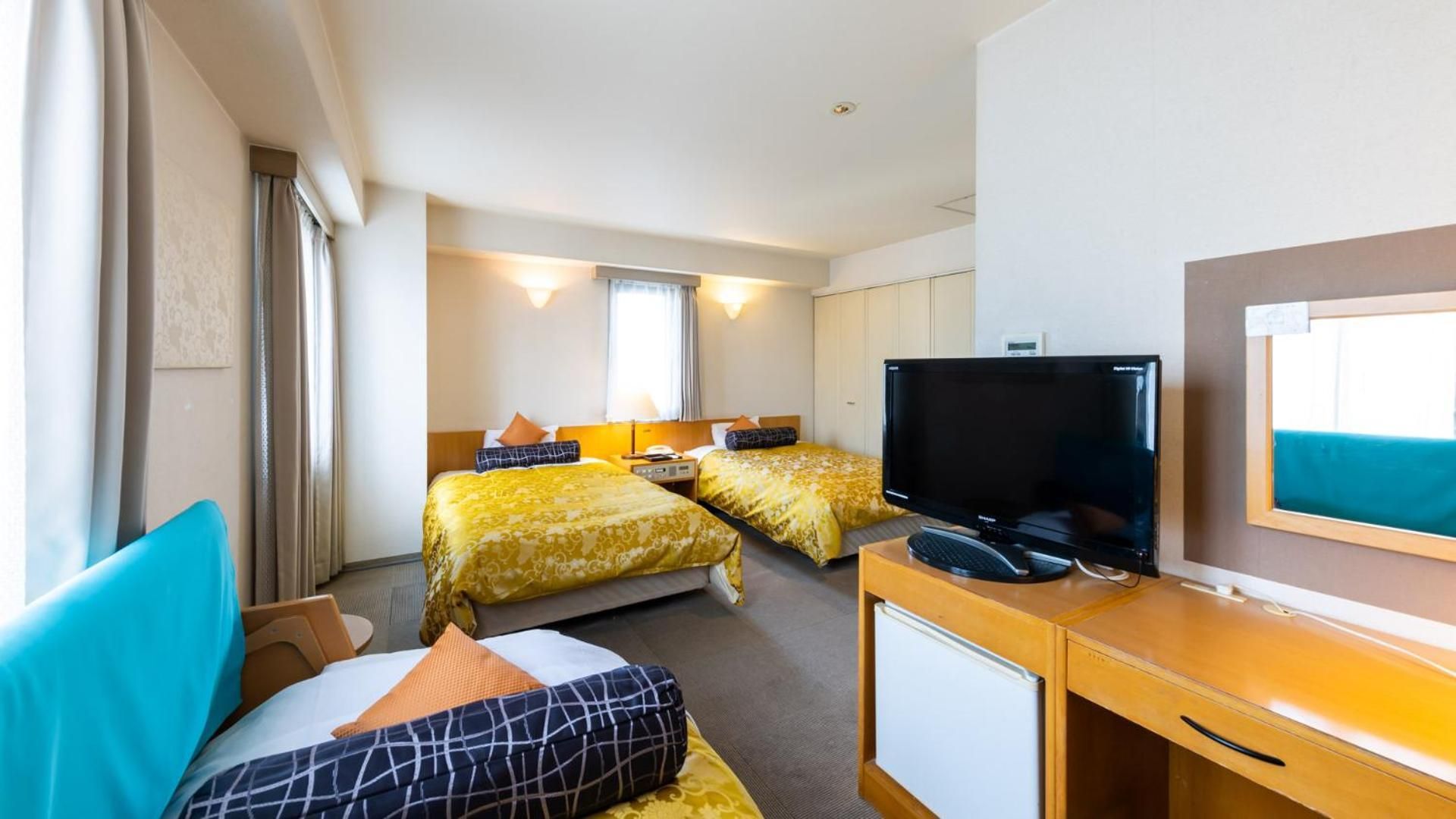 Triple Room