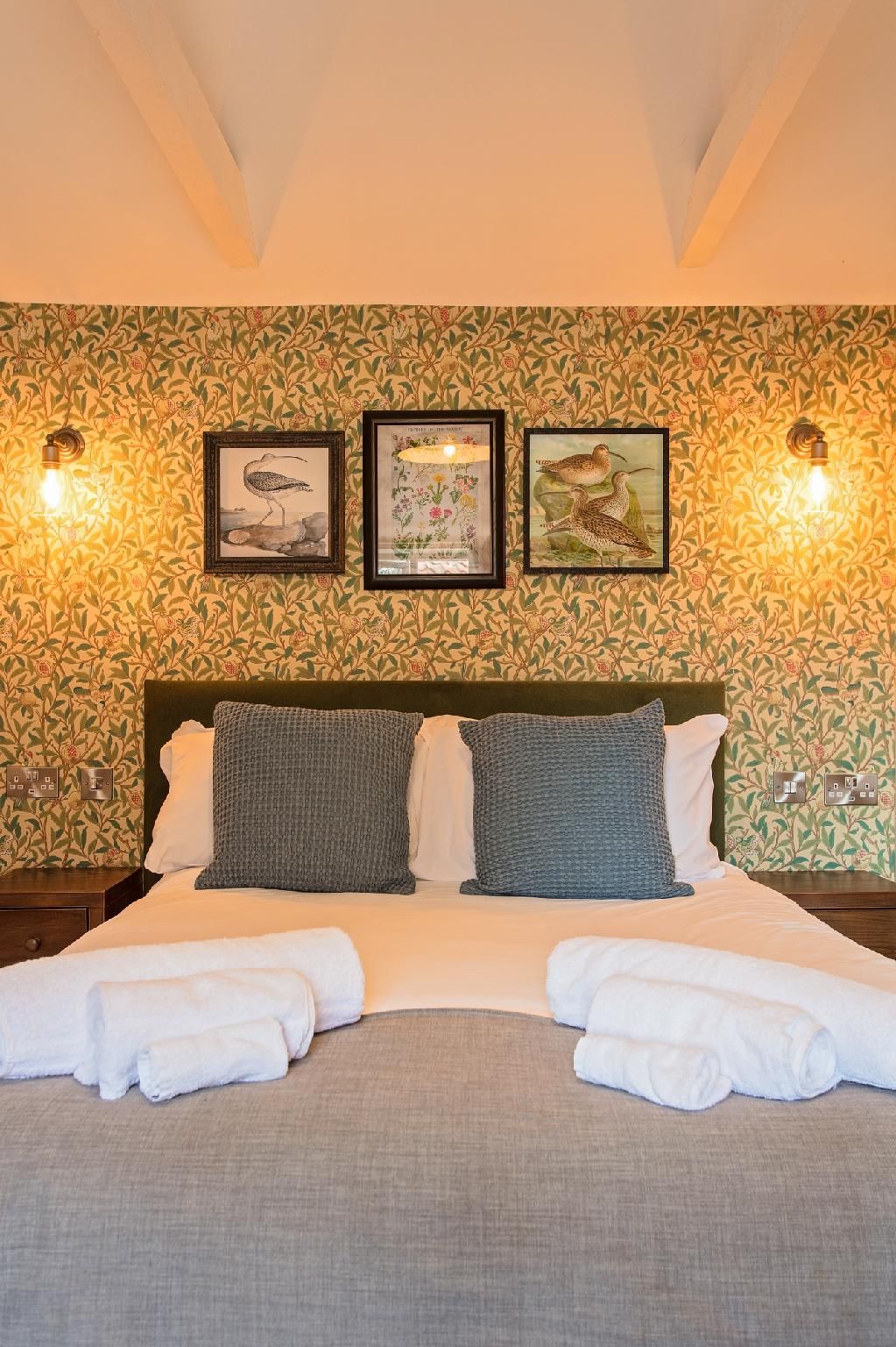 Double room-Classic-Ensuite with Shower-No view-Dog Friendly