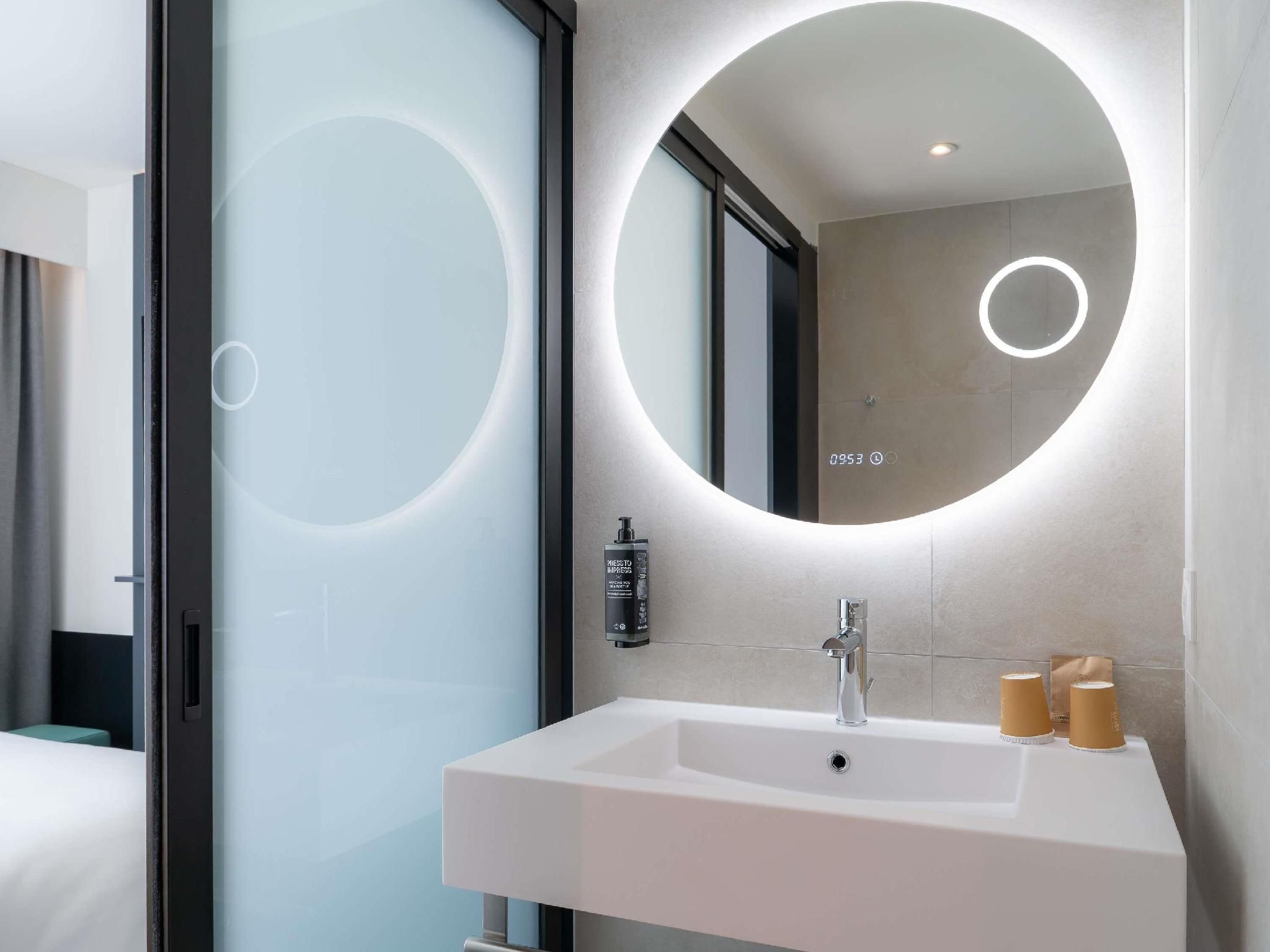 Hôtel Mercure Béziers Classic Room with 1 Double Bed 3