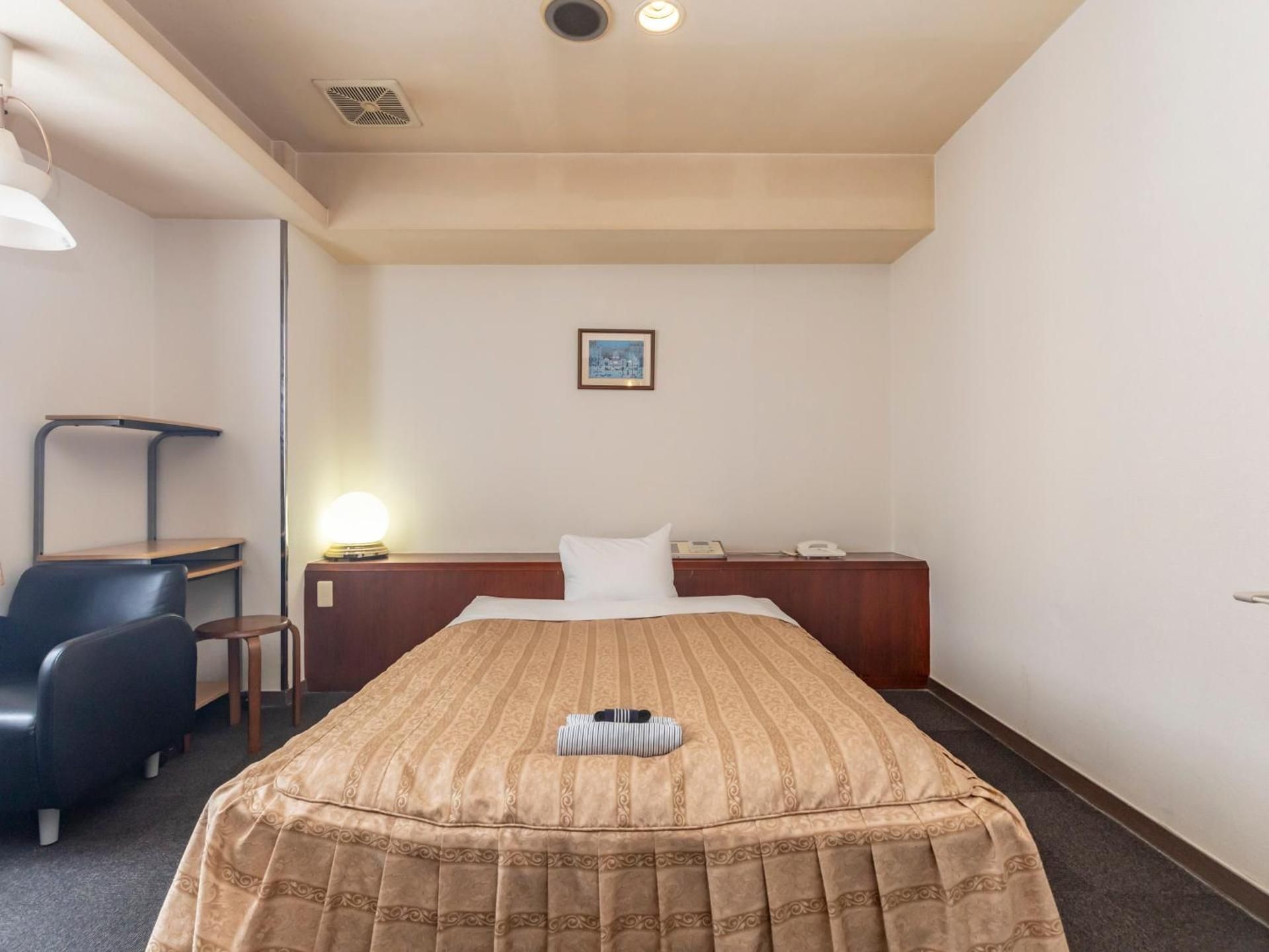 Single Room - Smoking