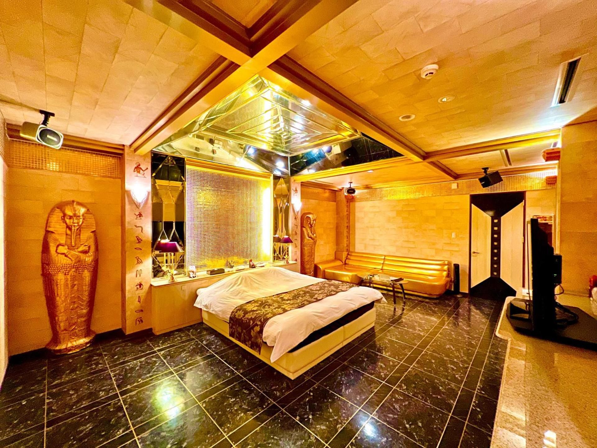 Deluxe King Room with Jacuzzi - Smoking