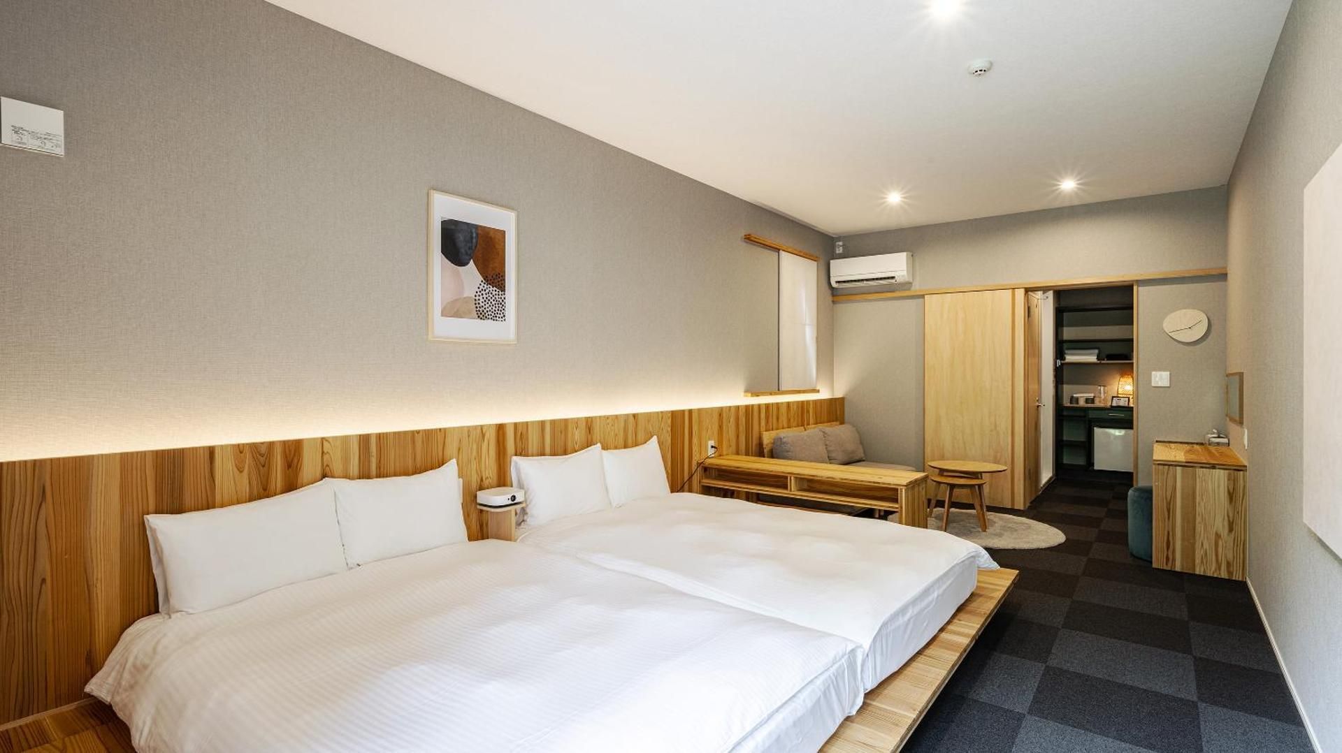 Deluxe Double or Twin Room