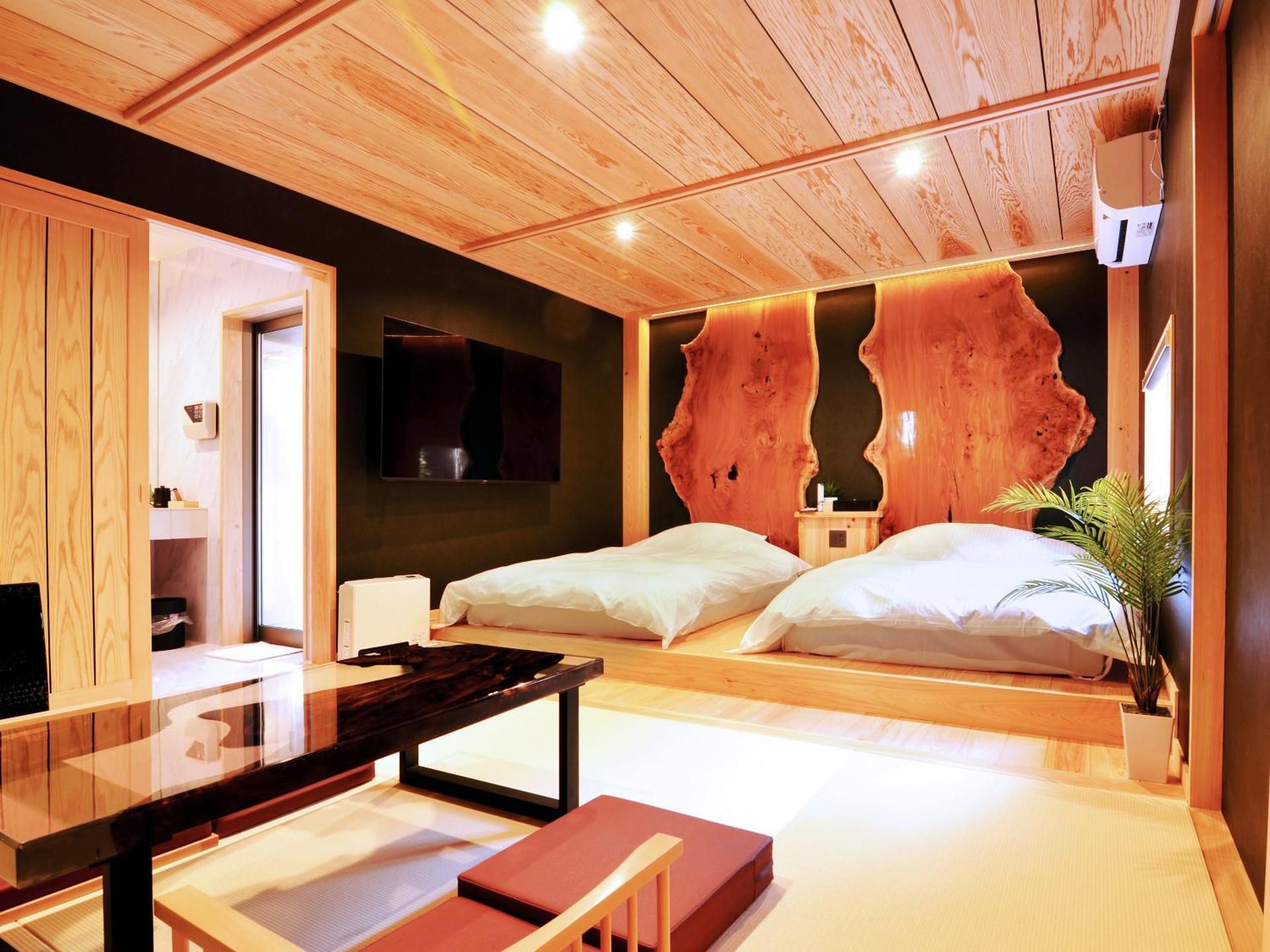Premium Quadruple Room