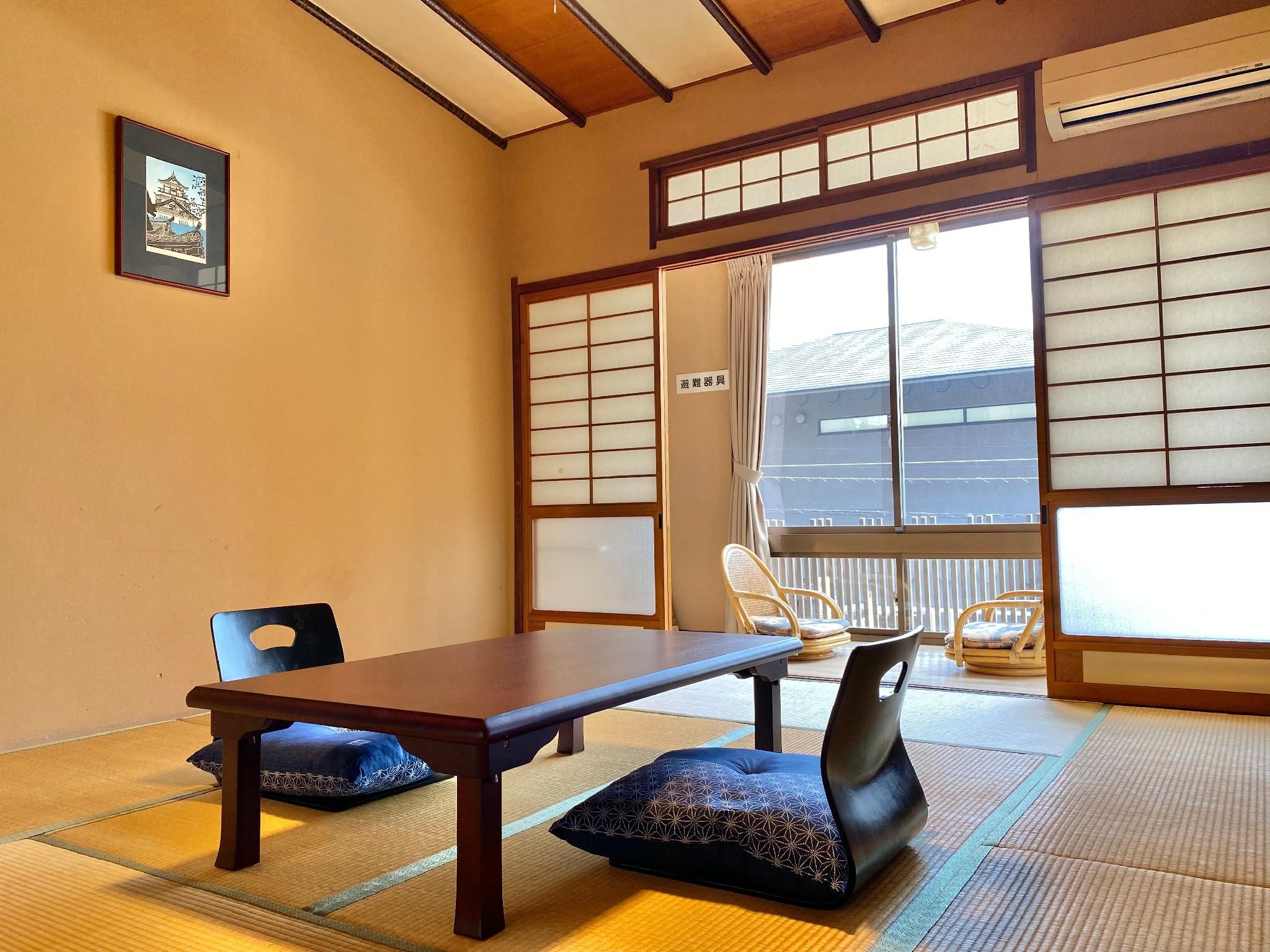 Superior Japanese Style Room B