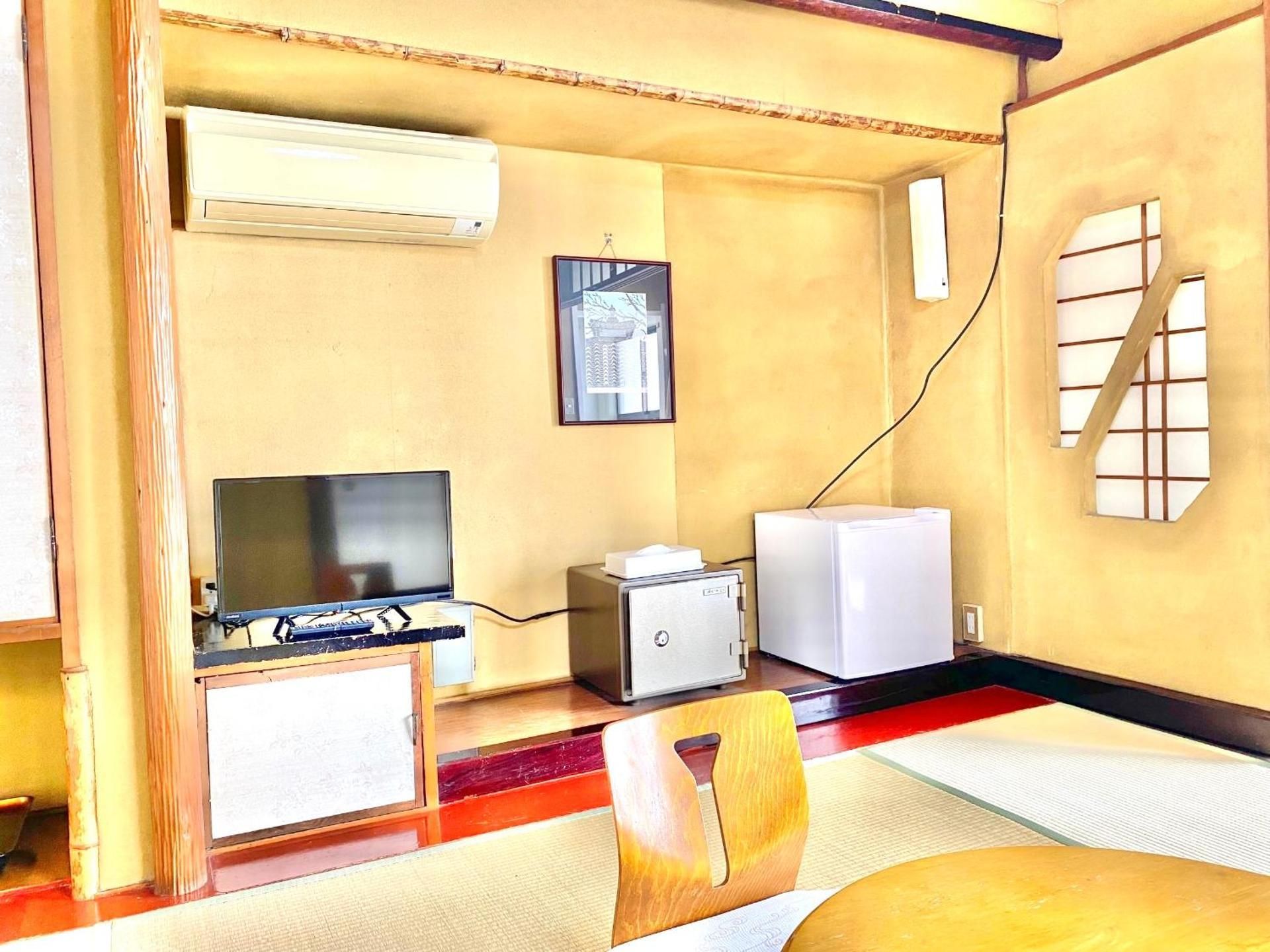 Economy Japanese Style Room