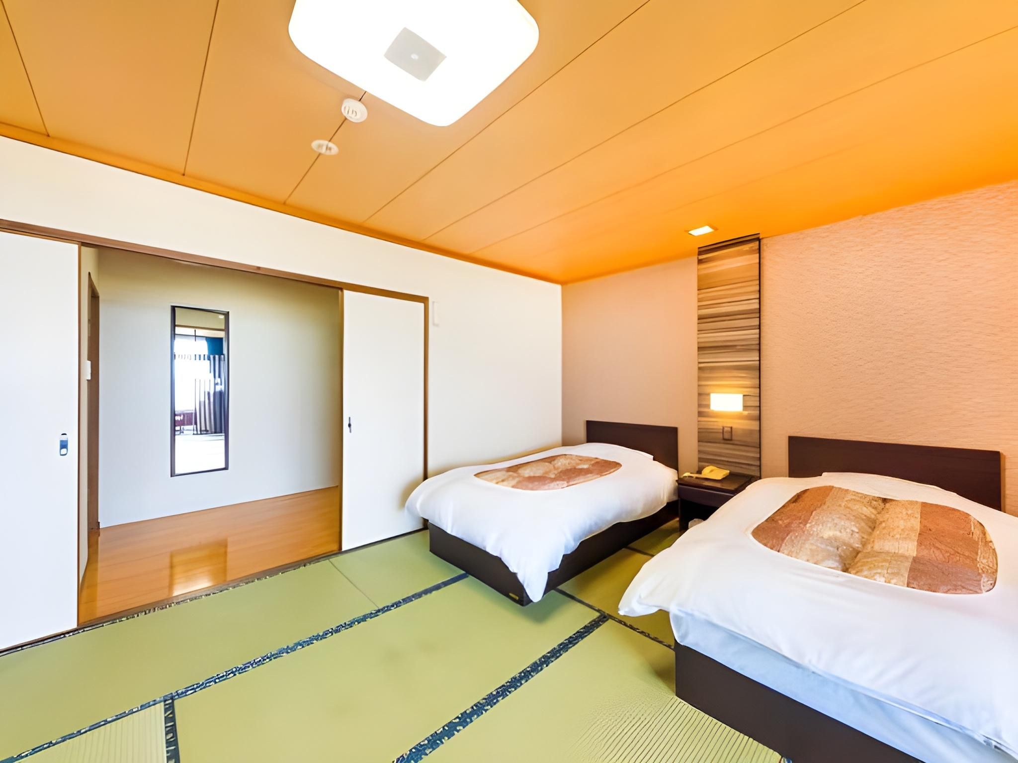Japanese-style room (Futon),Ocean view -Non-smoking