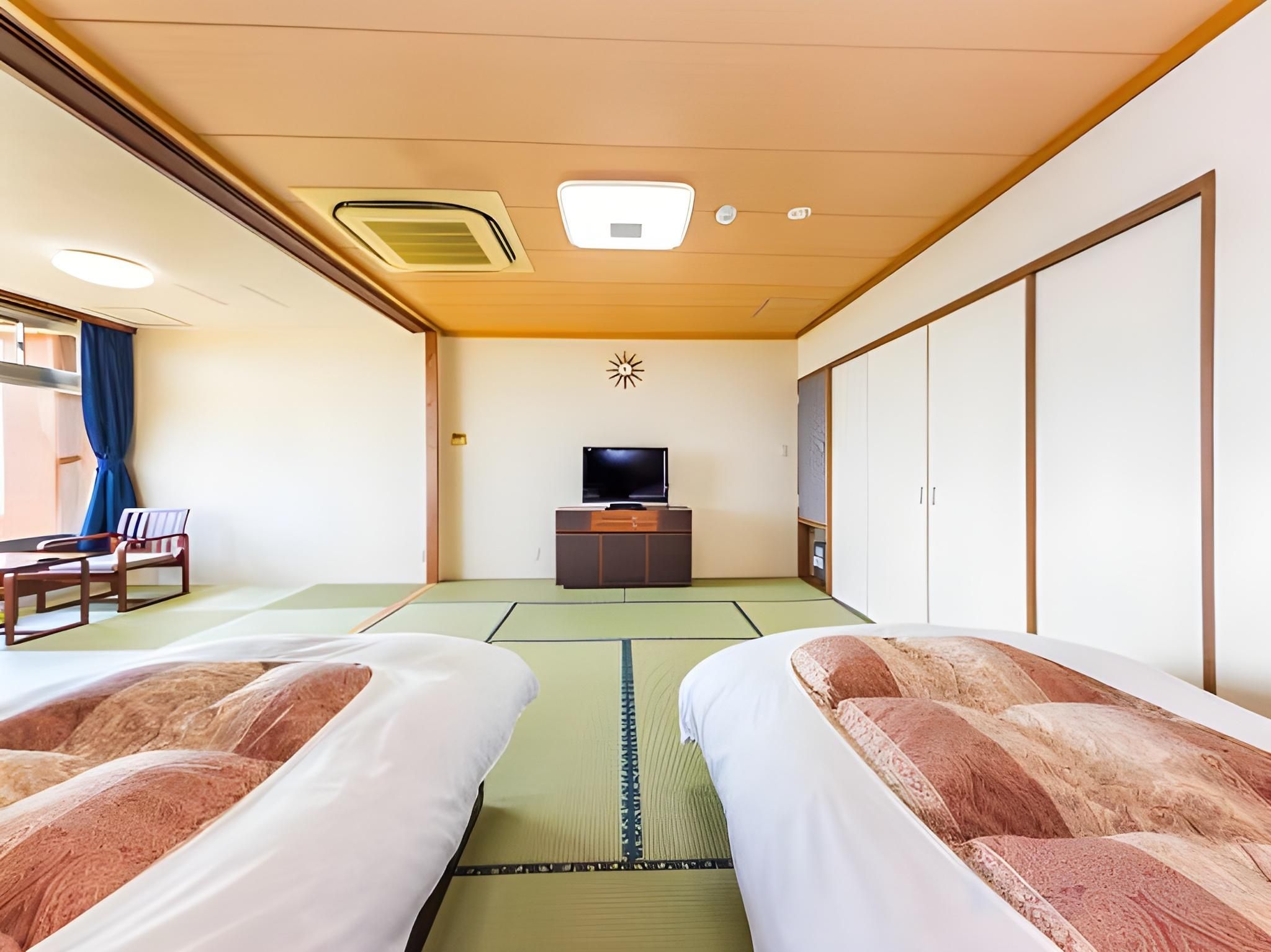 Japanese-style room (Futon),Ocean view -Non-smoking