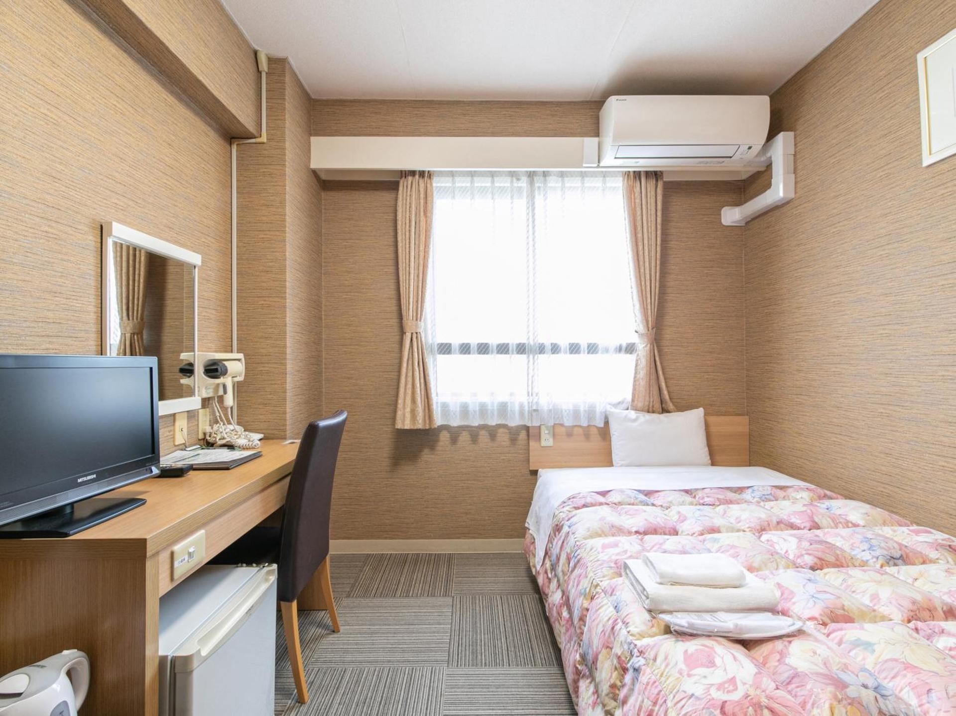 Single Room - Non-Smoking