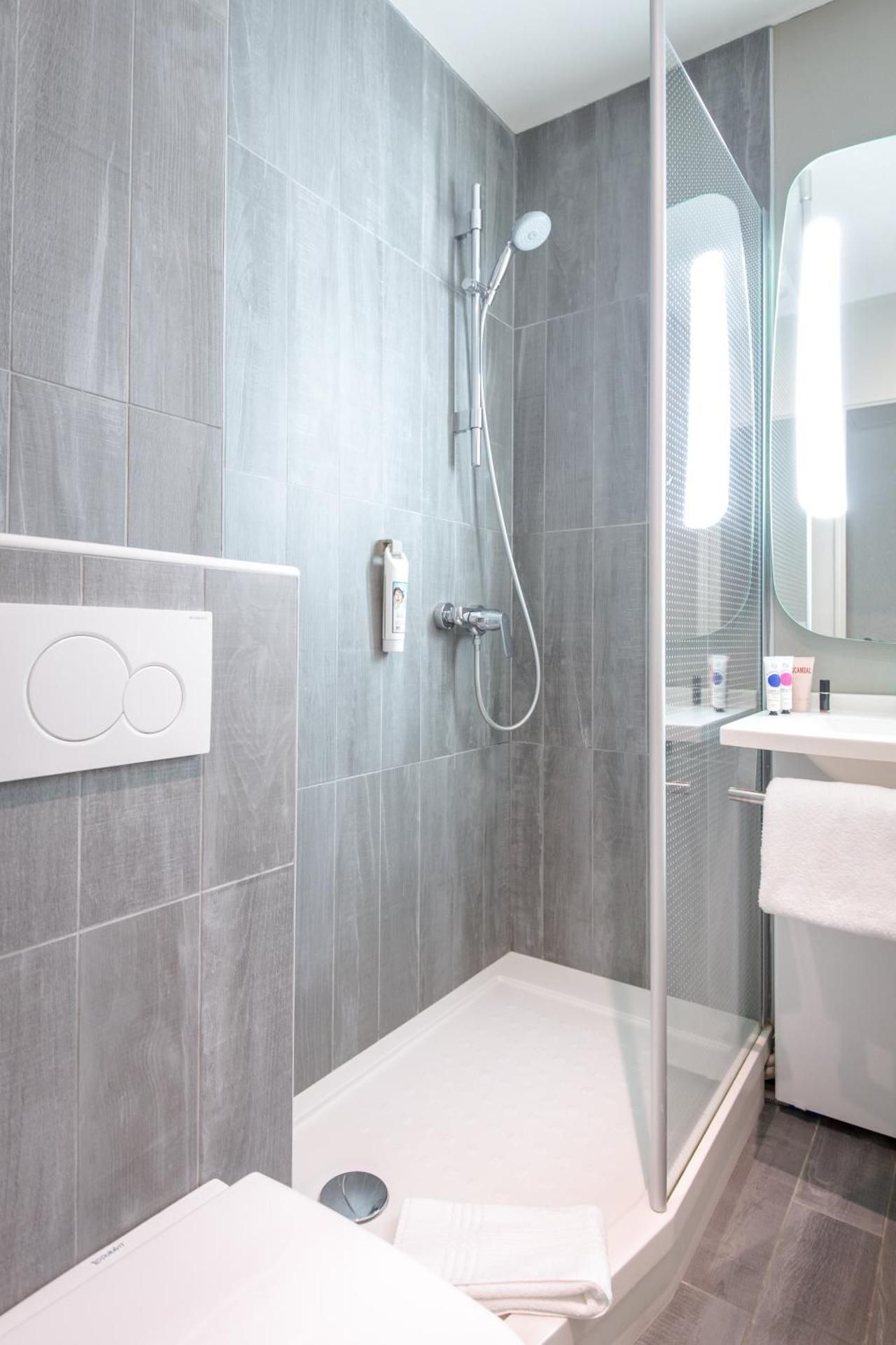 Standard Room with 1 double bed