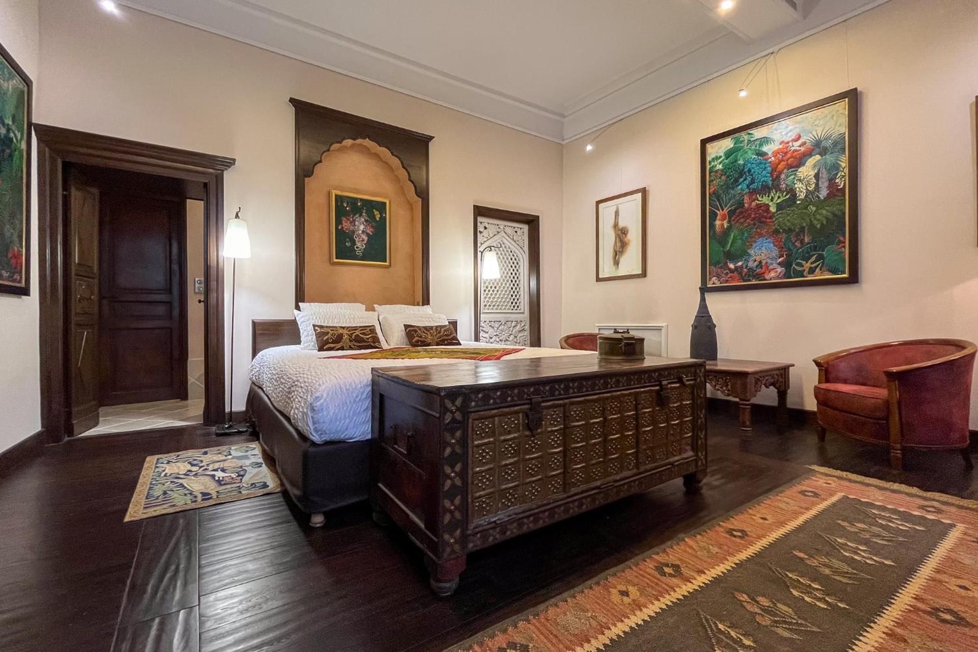 Deluxe Queen Room